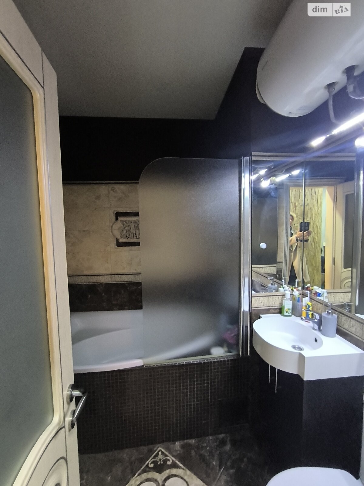 Продаж однокімнатної квартири в Одесі, на вул. Добровольців, район Приморський фото 1