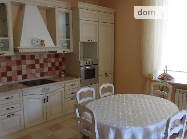 Продаж трикімнатної квартири в Одесі на вул. Довженка 4 район Приморський фото 1 Продаж трикімнатної квартири в Одесі на вул. Довженка 4 район Приморський фото 1