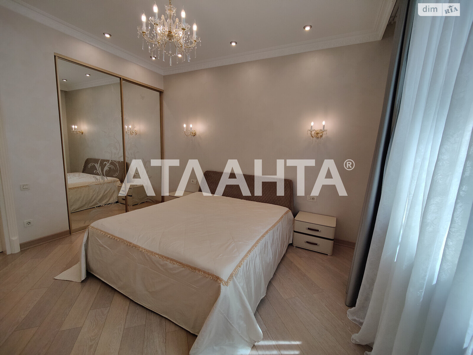 Продажа двухкомнатной квартиры в Одессе, на ул. Довженко 6, район Приморский фото 1 Продажа двухкомнатной квартиры в Одессе, на ул. Довженко 6, район Приморский фото 1