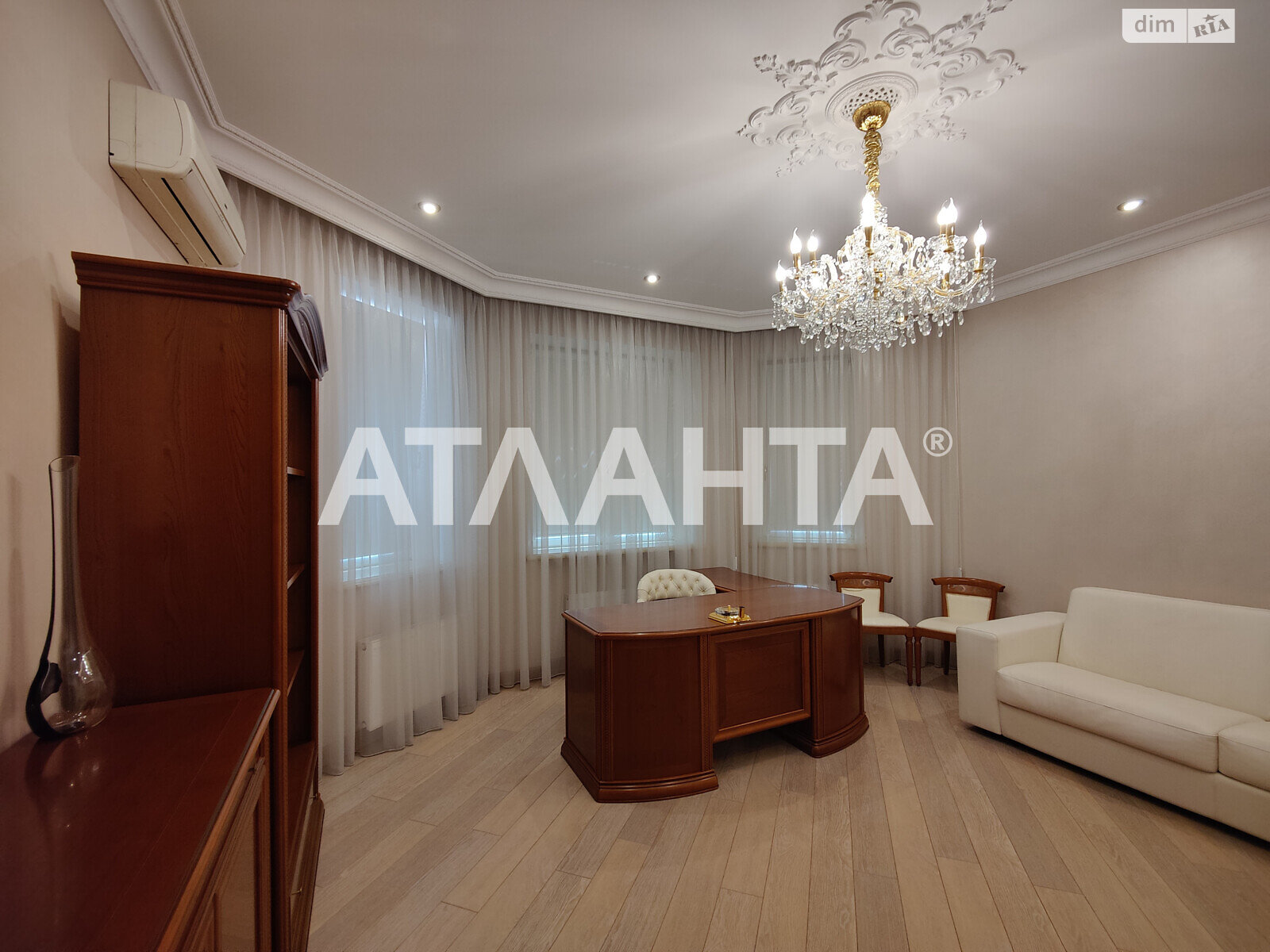 Продажа двухкомнатной квартиры в Одессе, на ул. Довженко 6, район Приморский фото 1 Продажа двухкомнатной квартиры в Одессе, на ул. Довженко 6, район Приморский фото 1