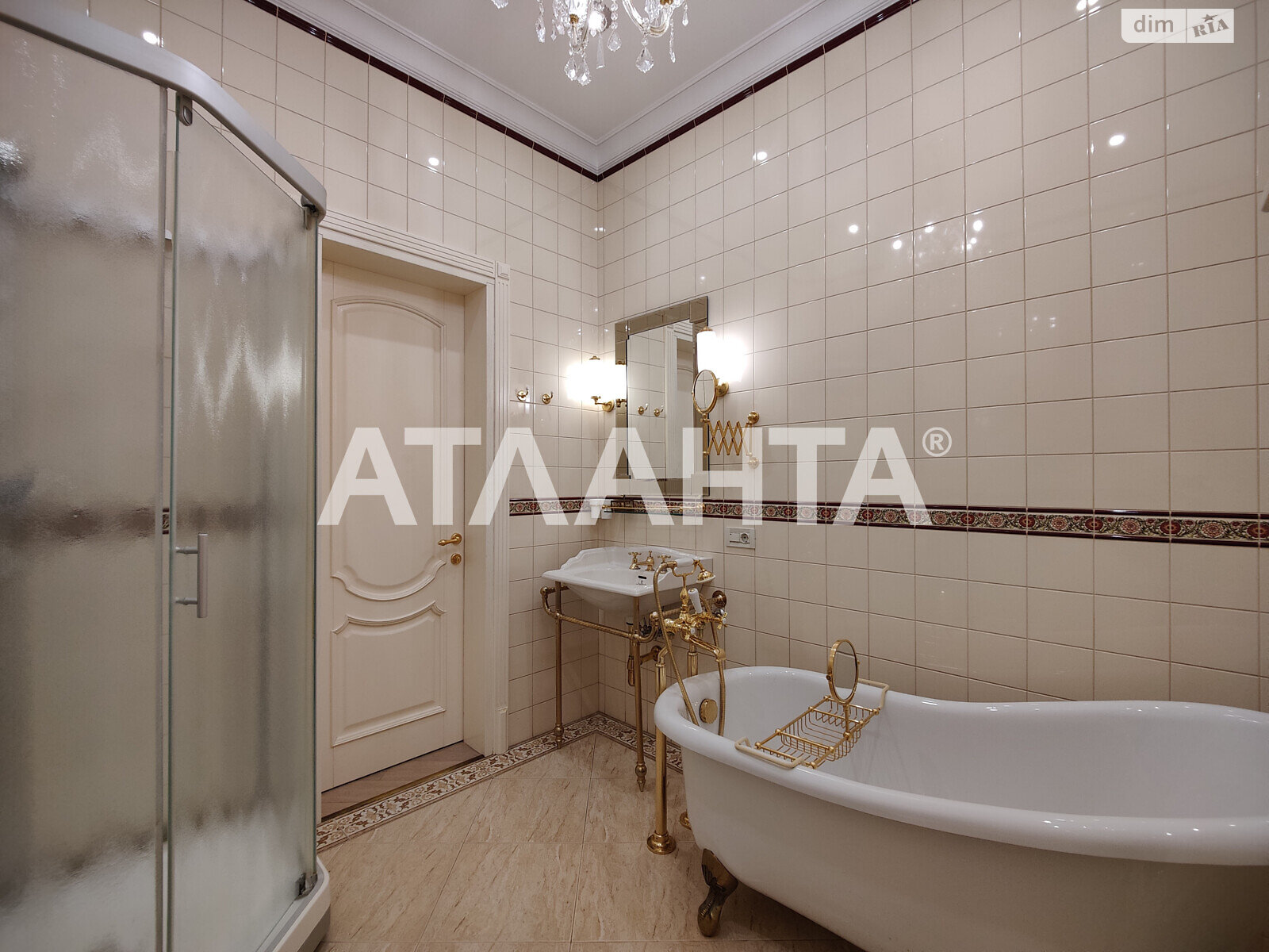 Продажа двухкомнатной квартиры в Одессе, на ул. Довженко 6, район Приморский фото 1 Продажа двухкомнатной квартиры в Одессе, на ул. Довженко 6, район Приморский фото 1