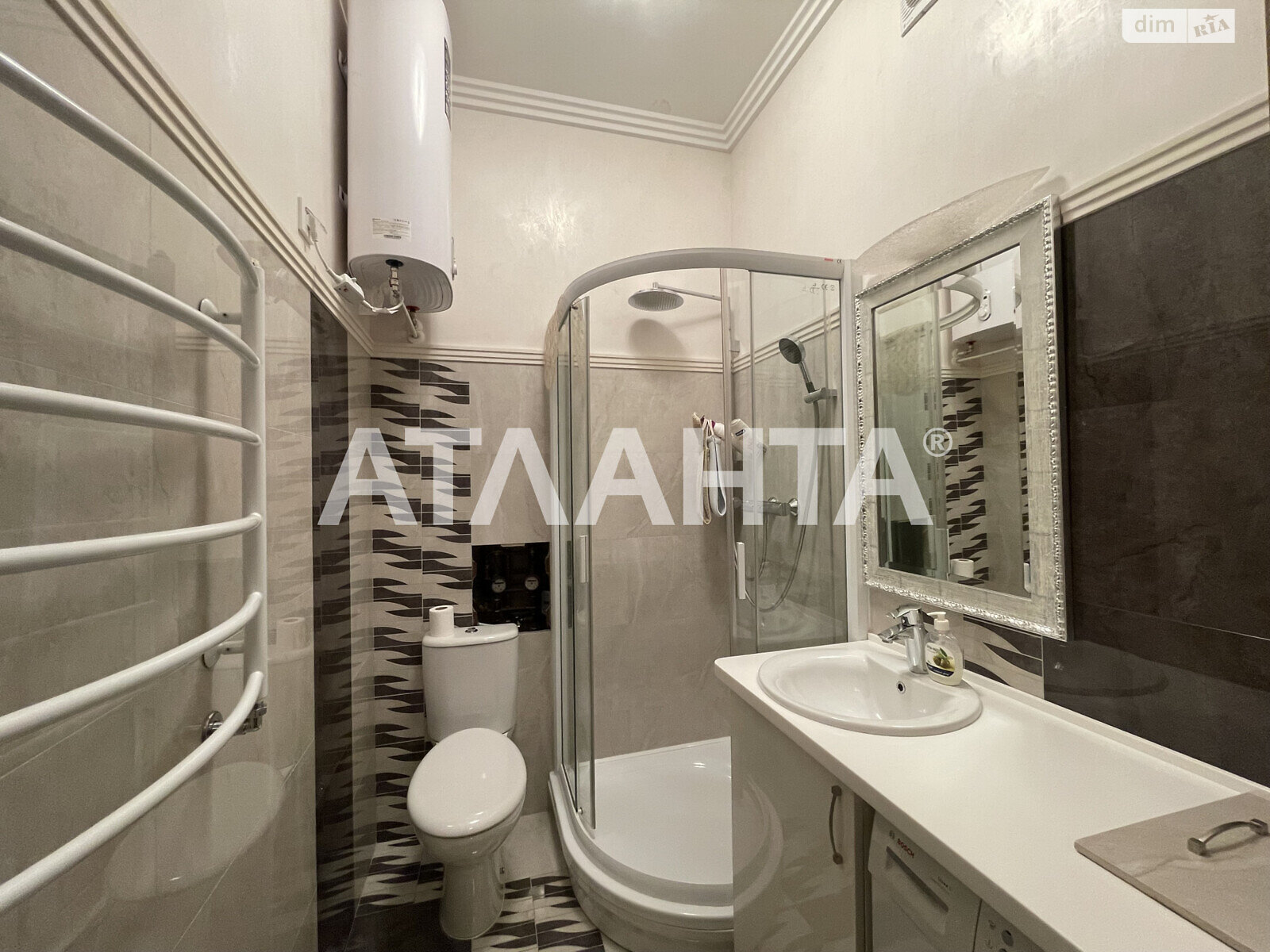 Продаж трикімнатної квартири в Одесі, на вул. Довженка 4А, район Приморський фото 1 Продаж трикімнатної квартири в Одесі, на вул. Довженка 4А, район Приморський фото 1