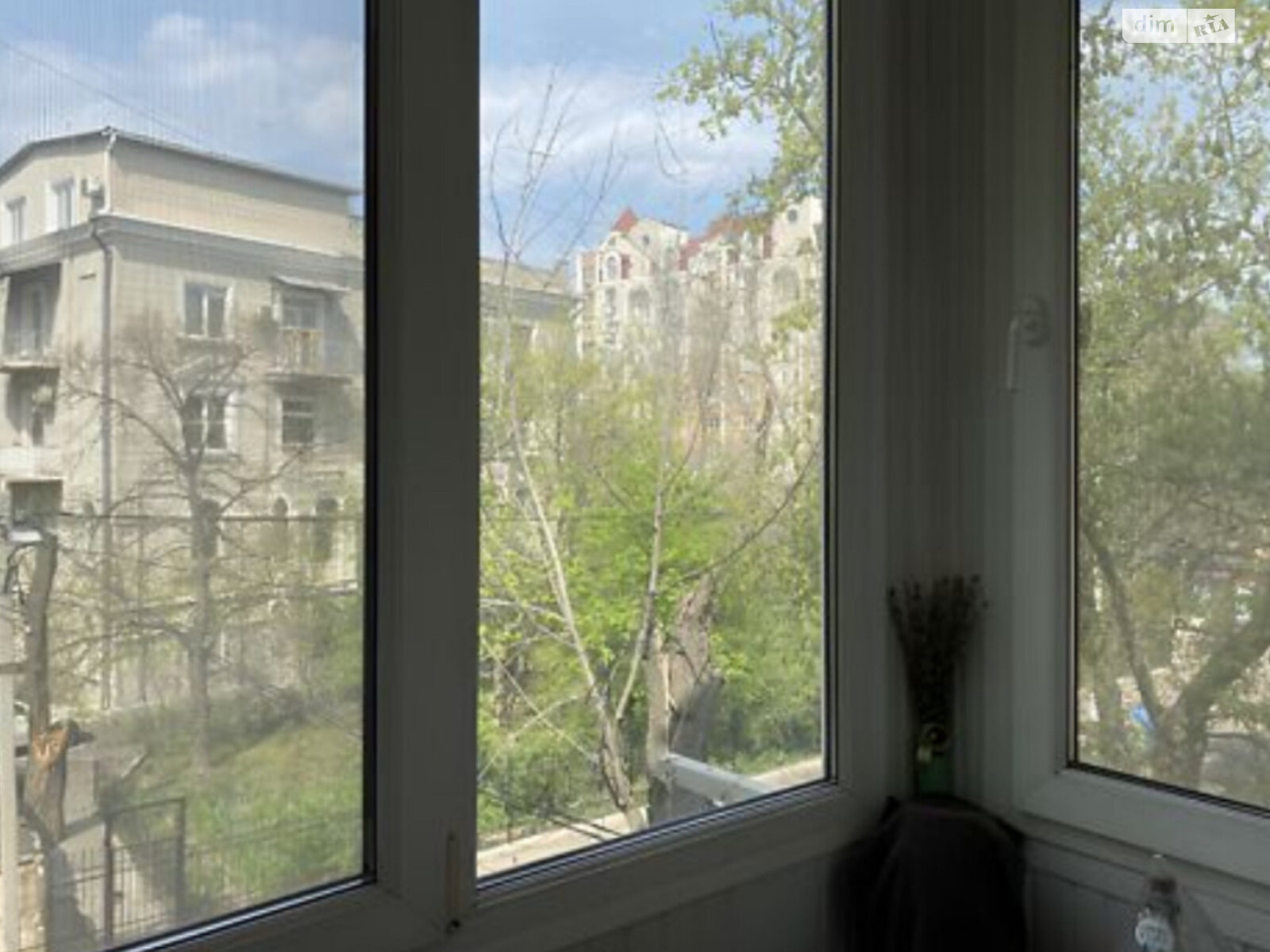 Продажа двухкомнатной квартиры в Одессе, на ул. Довженко, район Приморский фото 1 Продажа двухкомнатной квартиры в Одессе, на ул. Довженко, район Приморский фото 1