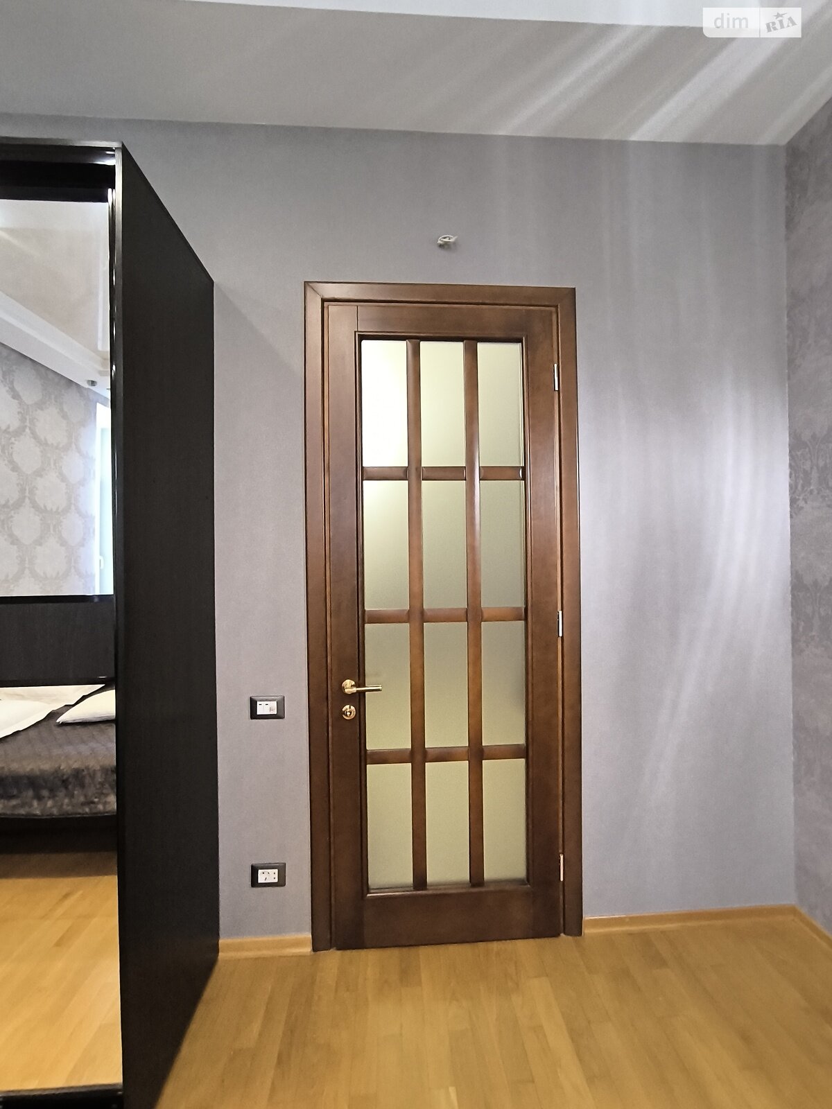 Продажа трехкомнатной квартиры в Одессе, на ул. Довженко 4, район Приморский фото 1 Продажа трехкомнатной квартиры в Одессе, на ул. Довженко 4, район Приморский фото 1