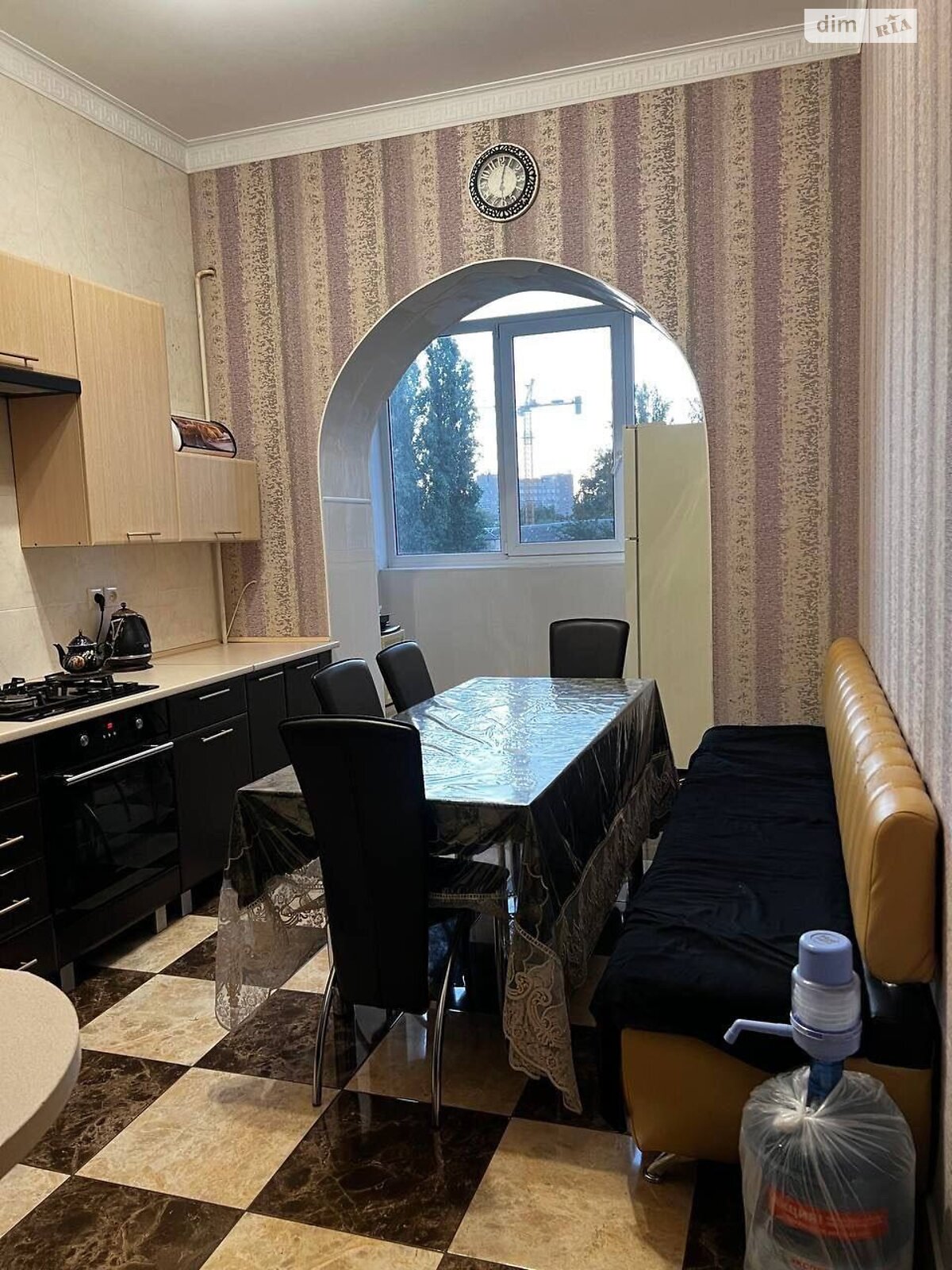 Продажа четырехкомнатной квартиры в Одессе, на ул. Довженко 6, кв. 10, район Приморский фото 1 Продажа четырехкомнатной квартиры в Одессе, на ул. Довженко 6, кв. 10, район Приморский фото 1