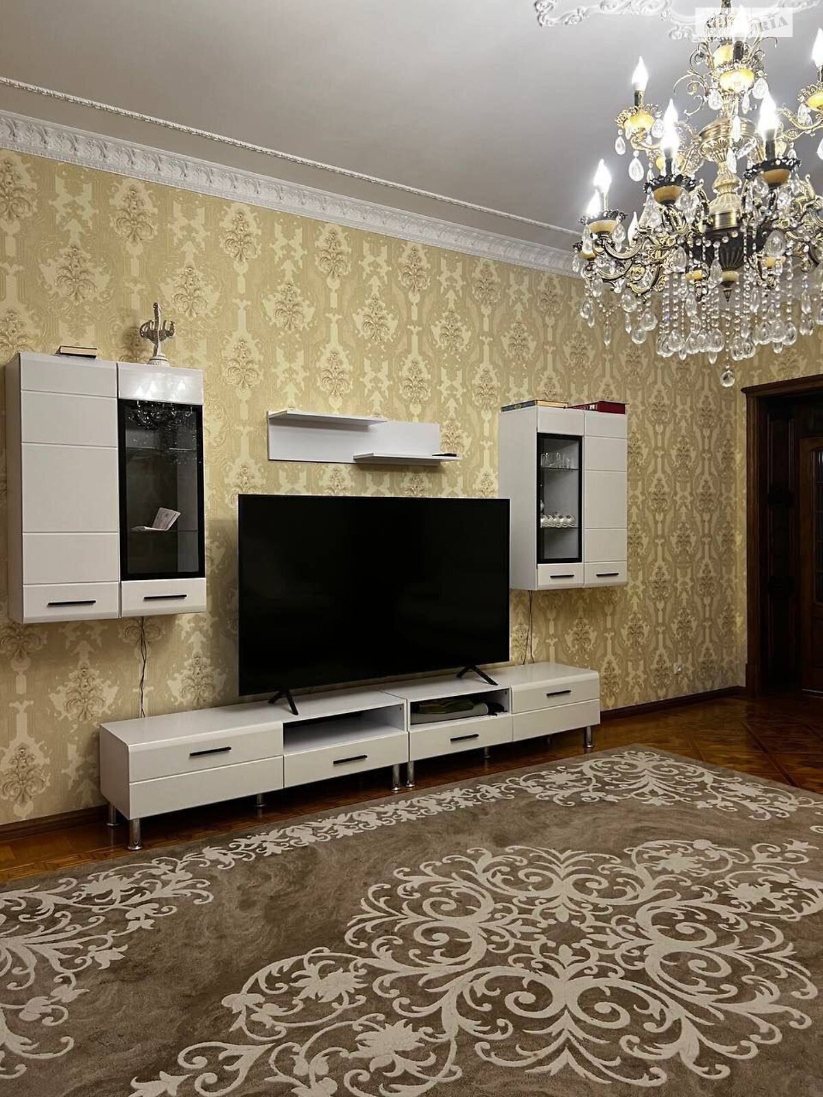 Продажа четырехкомнатной квартиры в Одессе, на ул. Довженко 6, кв. 10, район Приморский фото 1 Продажа четырехкомнатной квартиры в Одессе, на ул. Довженко 6, кв. 10, район Приморский фото 1