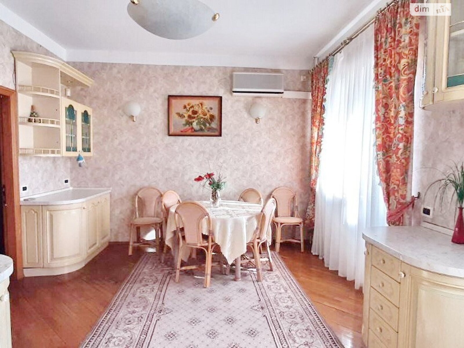Продажа четырехкомнатной квартиры в Одессе, на пер. Дунаева 5, район Приморский фото 1 Продажа четырехкомнатной квартиры в Одессе, на пер. Дунаева 5, район Приморский фото 1