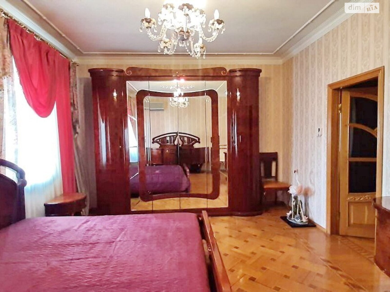 Продажа четырехкомнатной квартиры в Одессе, на пер. Дунаева 5, район Приморский фото 1 Продажа четырехкомнатной квартиры в Одессе, на пер. Дунаева 5, район Приморский фото 1