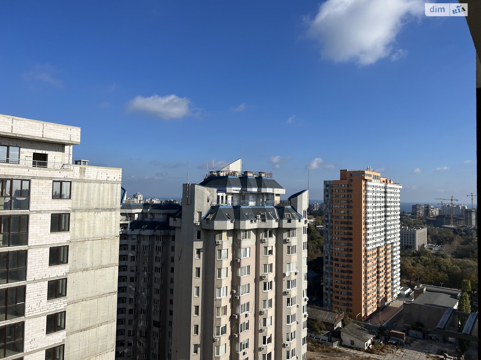 Продаж однокімнатної квартири в Одесі, на пров. Середньофонтанський 1А, район Приморський фото 1
