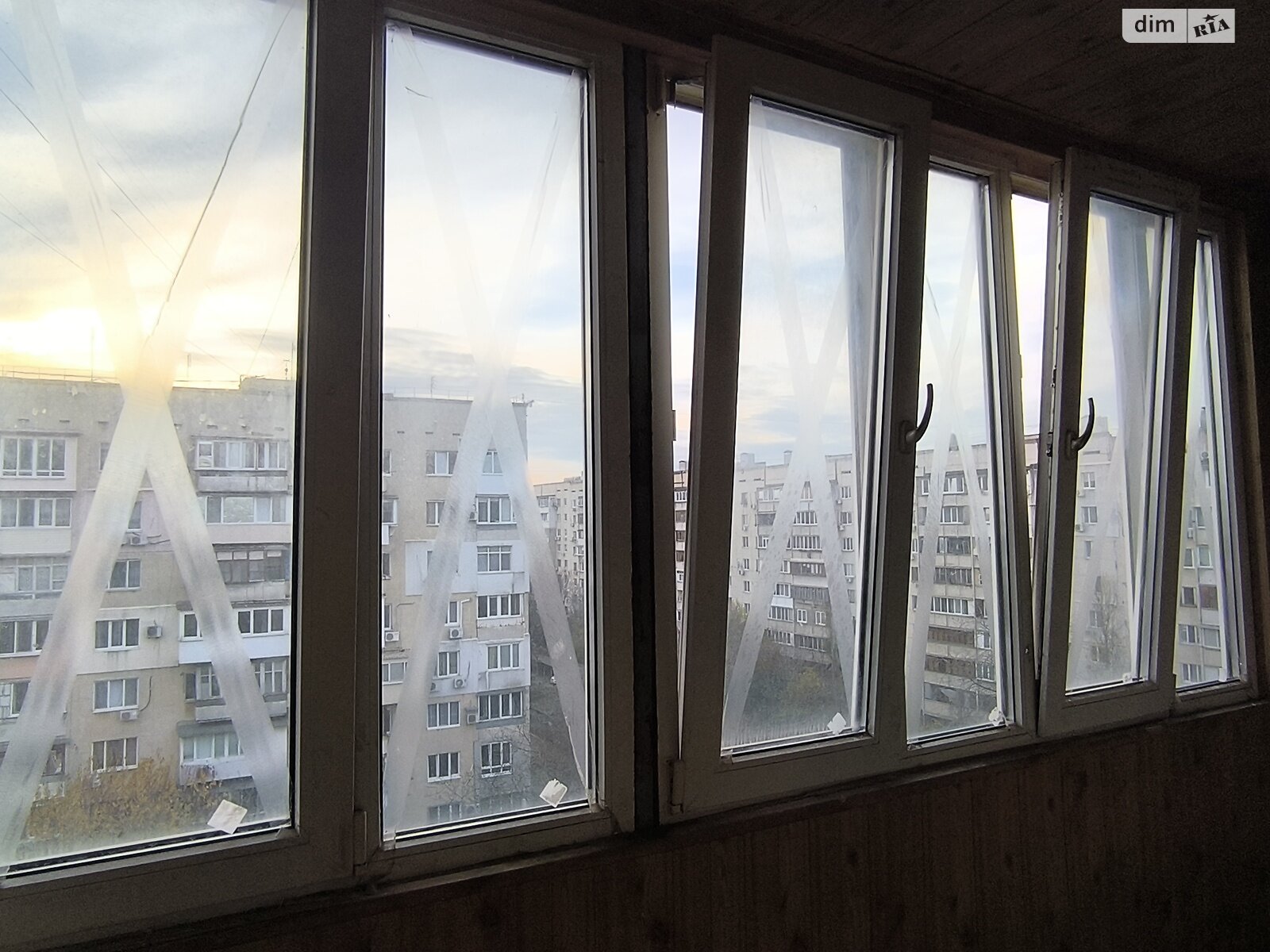 Продажа четырехкомнатной квартиры в Одессе, на пер. Экономический 1, район парковка фото 1