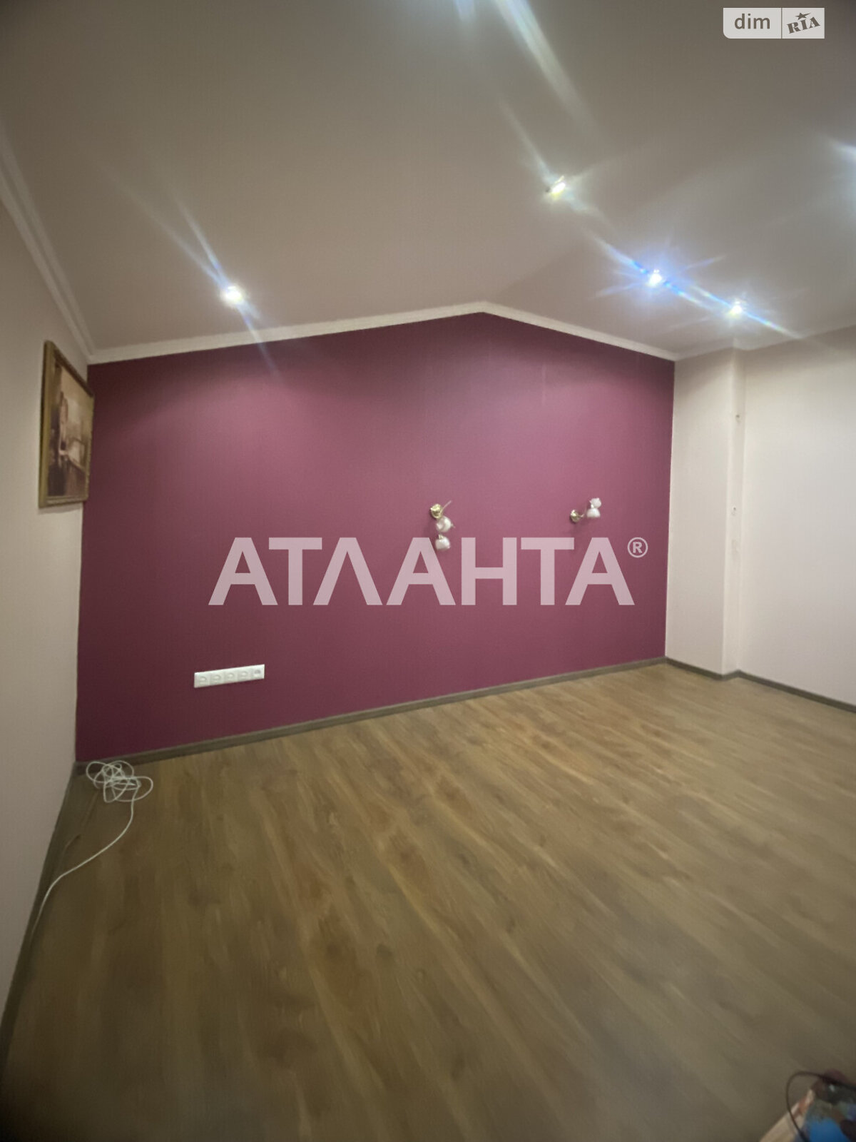 Продажа трехкомнатной квартиры в Одессе, на ул. Университетская, район Приморский фото 1 Продажа трехкомнатной квартиры в Одессе, на ул. Университетская, район Приморский фото 1
