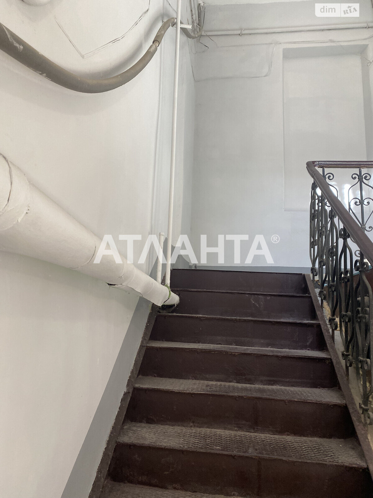 Продажа трехкомнатной квартиры в Одессе, на ул. Университетская, район Приморский фото 1 Продажа трехкомнатной квартиры в Одессе, на ул. Университетская, район Приморский фото 1