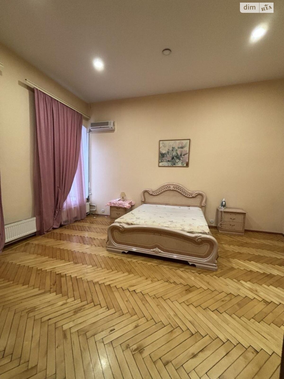 Продаж двокімнатної квартири в Одесі, на вул. Європейська 58, район Приморський фото 1 Продаж двокімнатної квартири в Одесі, на вул. Європейська 58, район Приморський фото 1