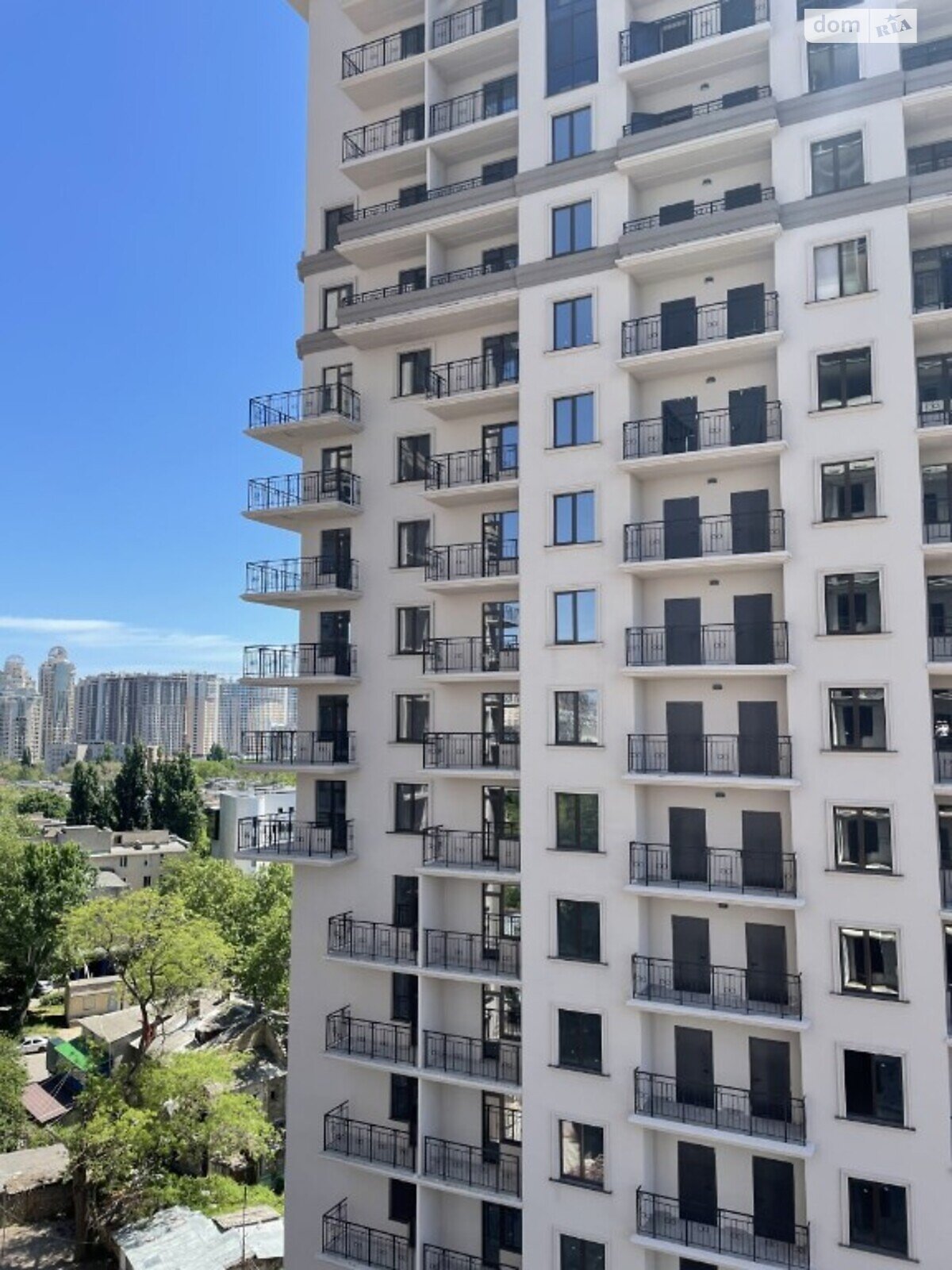 Продажа однокомнатной квартиры в Одессе, на дор. Фонтанская 25, район Приморский фото 1