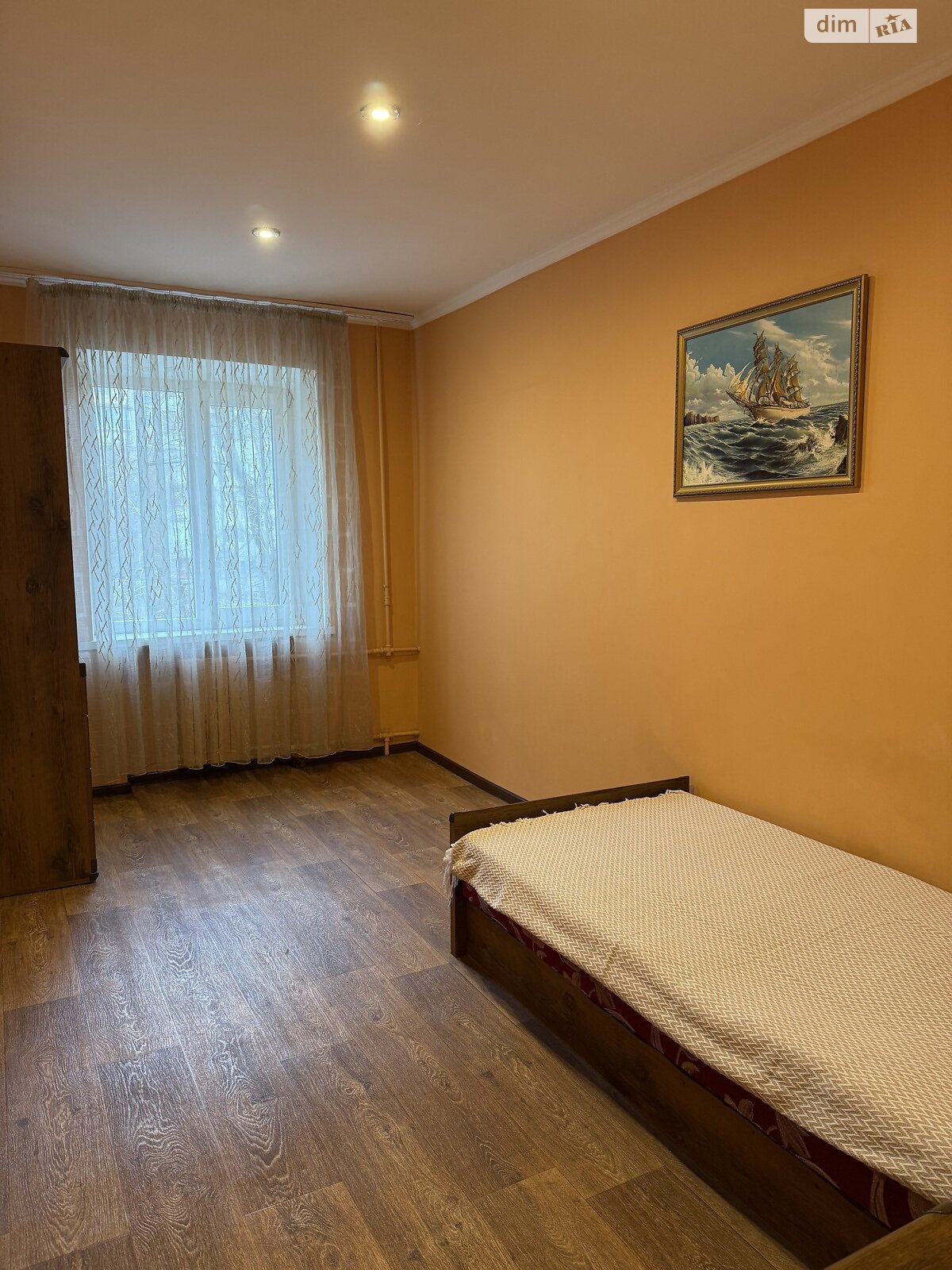 Продаж трикімнатної квартири в Одесі, на дор. Фонтанська 57, район Приморський фото 1 Продаж трикімнатної квартири в Одесі, на дор. Фонтанська 57, район Приморський фото 1