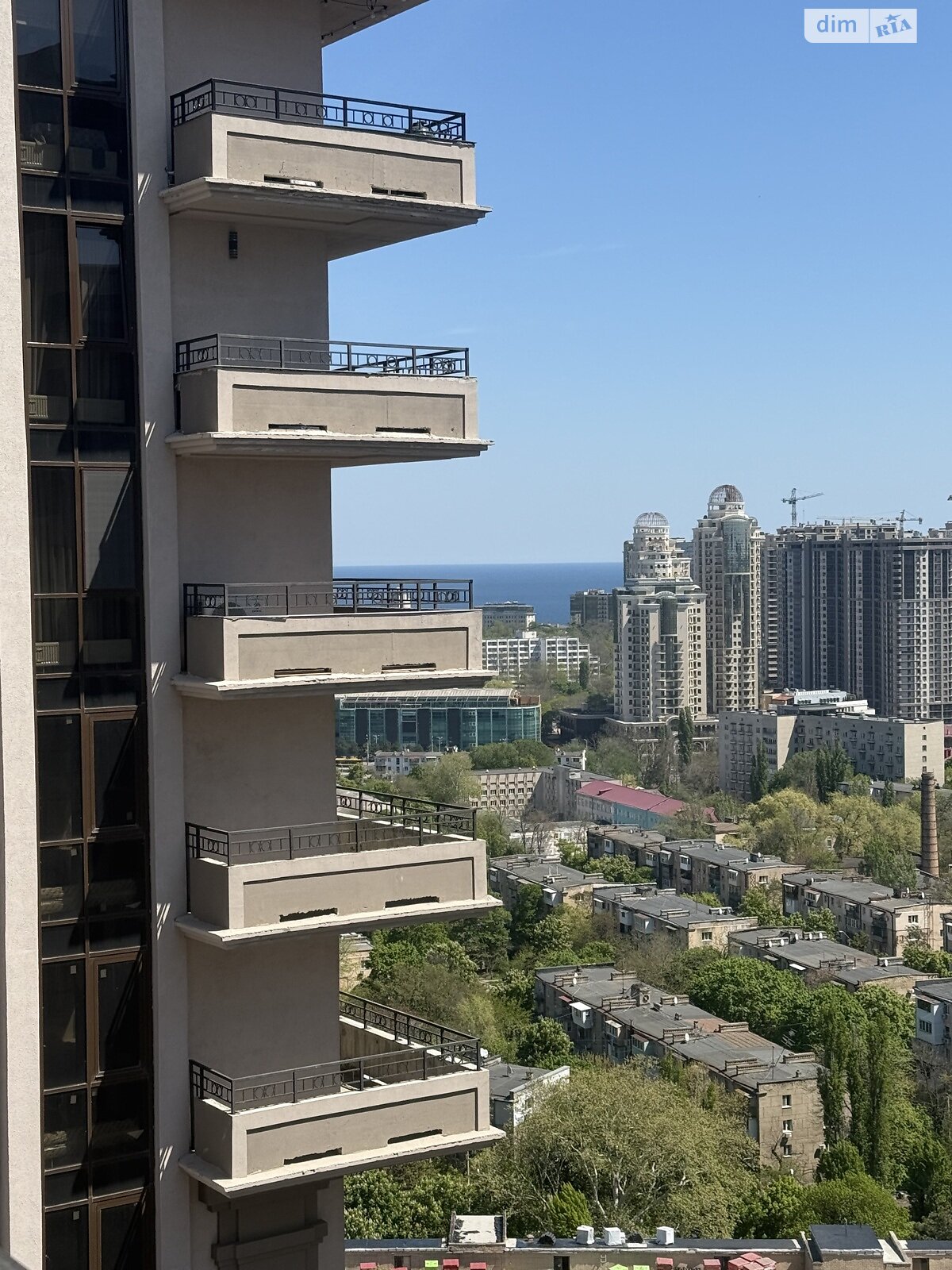 Продаж двокімнатної квартири в Одесі, на дор. Фонтанська 25/3, район Приморський фото 1 Продаж двокімнатної квартири в Одесі, на дор. Фонтанська 25/3, район Приморський фото 1