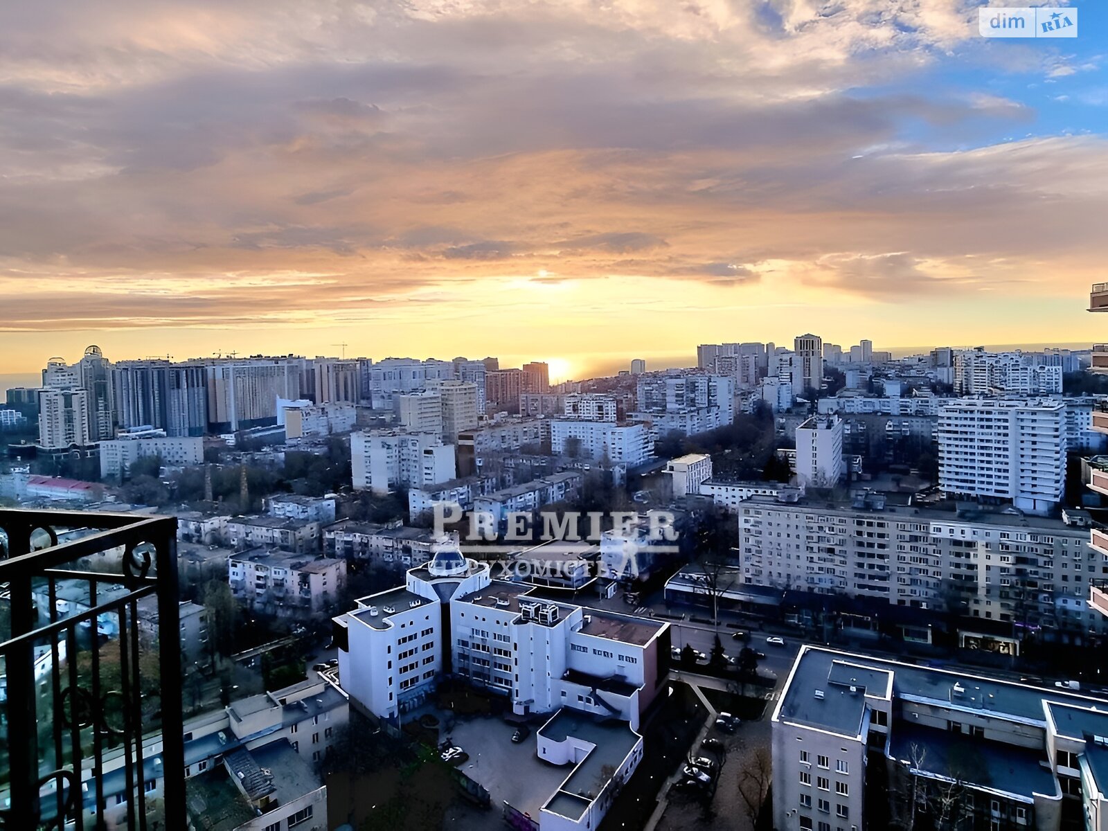 Продаж однокімнатної квартири в Одесі, на дор. Фонтанська, район Приморський фото 1 Продаж однокімнатної квартири в Одесі, на дор. Фонтанська, район Приморський фото 1