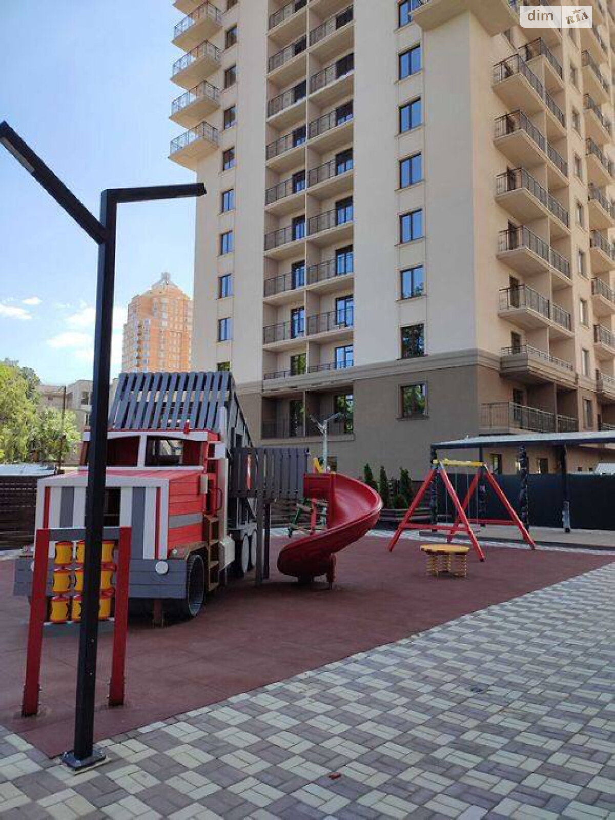 Продажа однокомнатной квартиры в Одессе, на дор. Фонтанская, район Приморский фото 1 Продажа однокомнатной квартиры в Одессе, на дор. Фонтанская, район Приморский фото 1