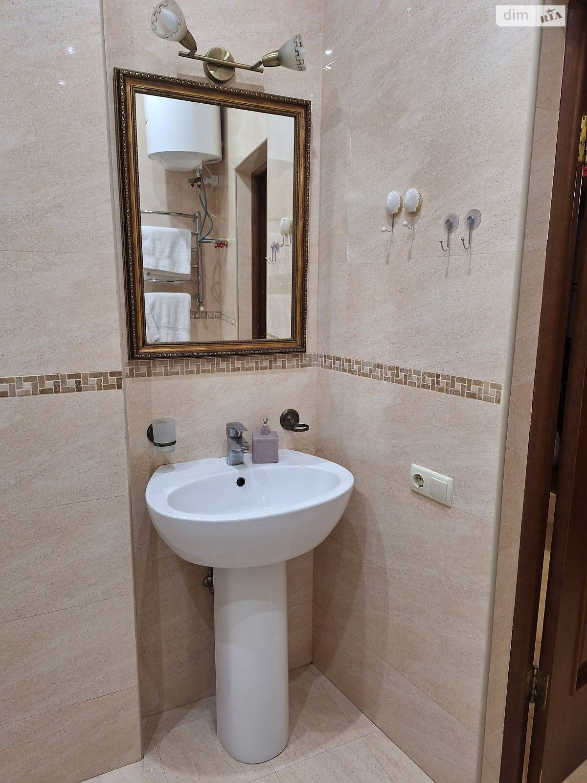 Продажа двухкомнатной квартиры в Одессе, на дор. Фонтанская, район Приморский фото 1 Продажа двухкомнатной квартиры в Одессе, на дор. Фонтанская, район Приморский фото 1