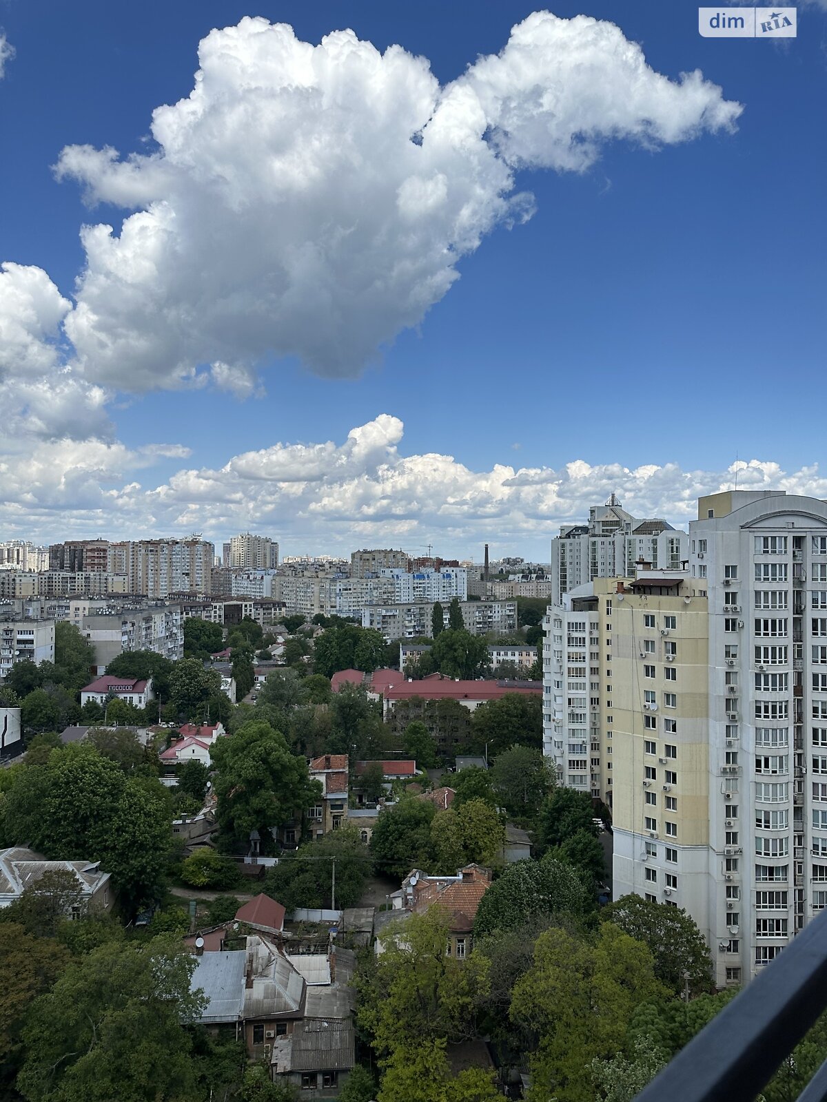 Продаж трикімнатної квартири в Одесі, на дор. Фонтанська 25 корпус 2, район Приморський фото 1 Продаж трикімнатної квартири в Одесі, на дор. Фонтанська 25 корпус 2, район Приморський фото 1