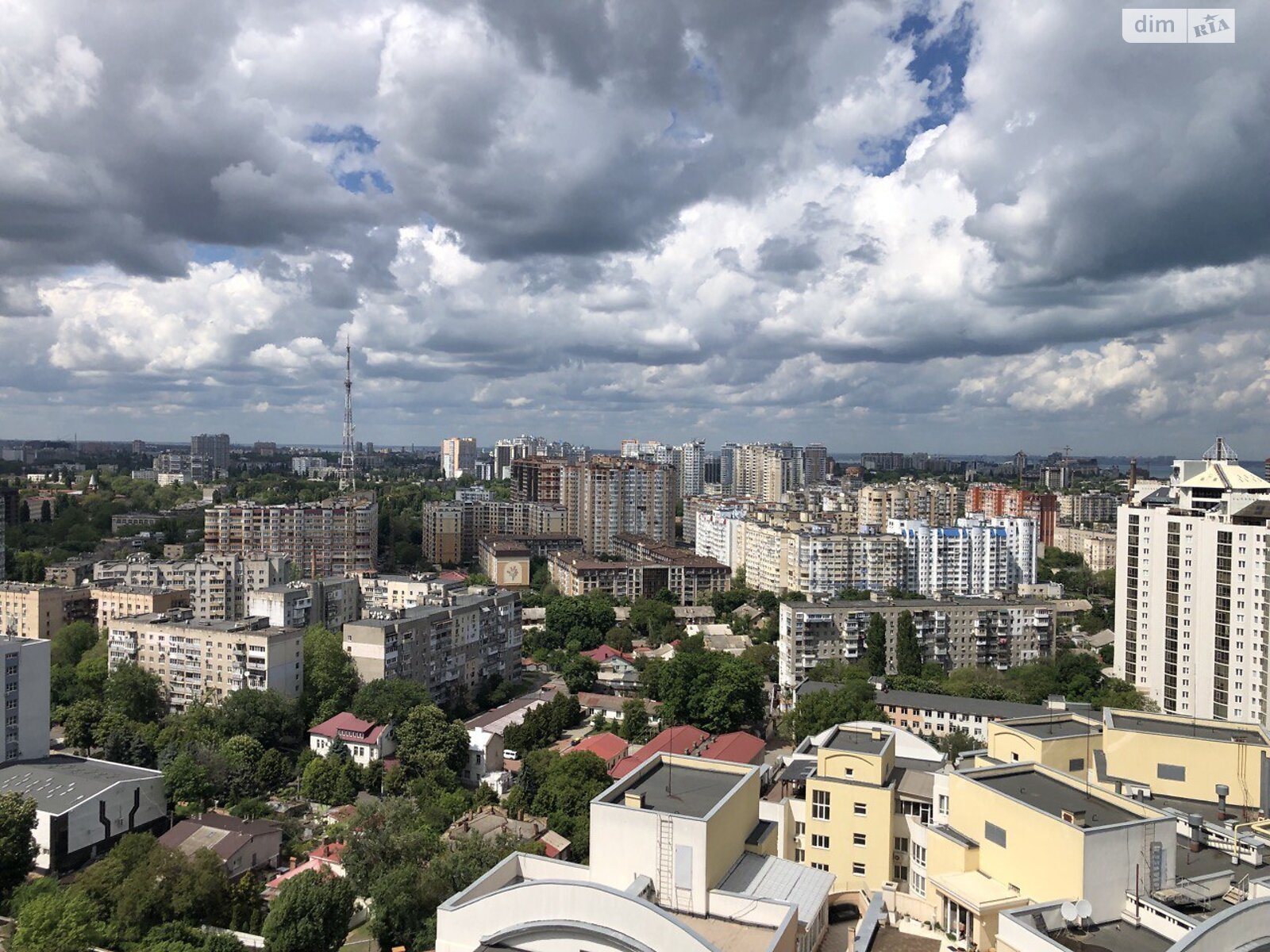 Продажа однокомнатной квартиры в Одессе, на дор. Фонтанская 25 корпус 1, район Приморский фото 1 Продажа однокомнатной квартиры в Одессе, на дор. Фонтанская 25 корпус 1, район Приморский фото 1