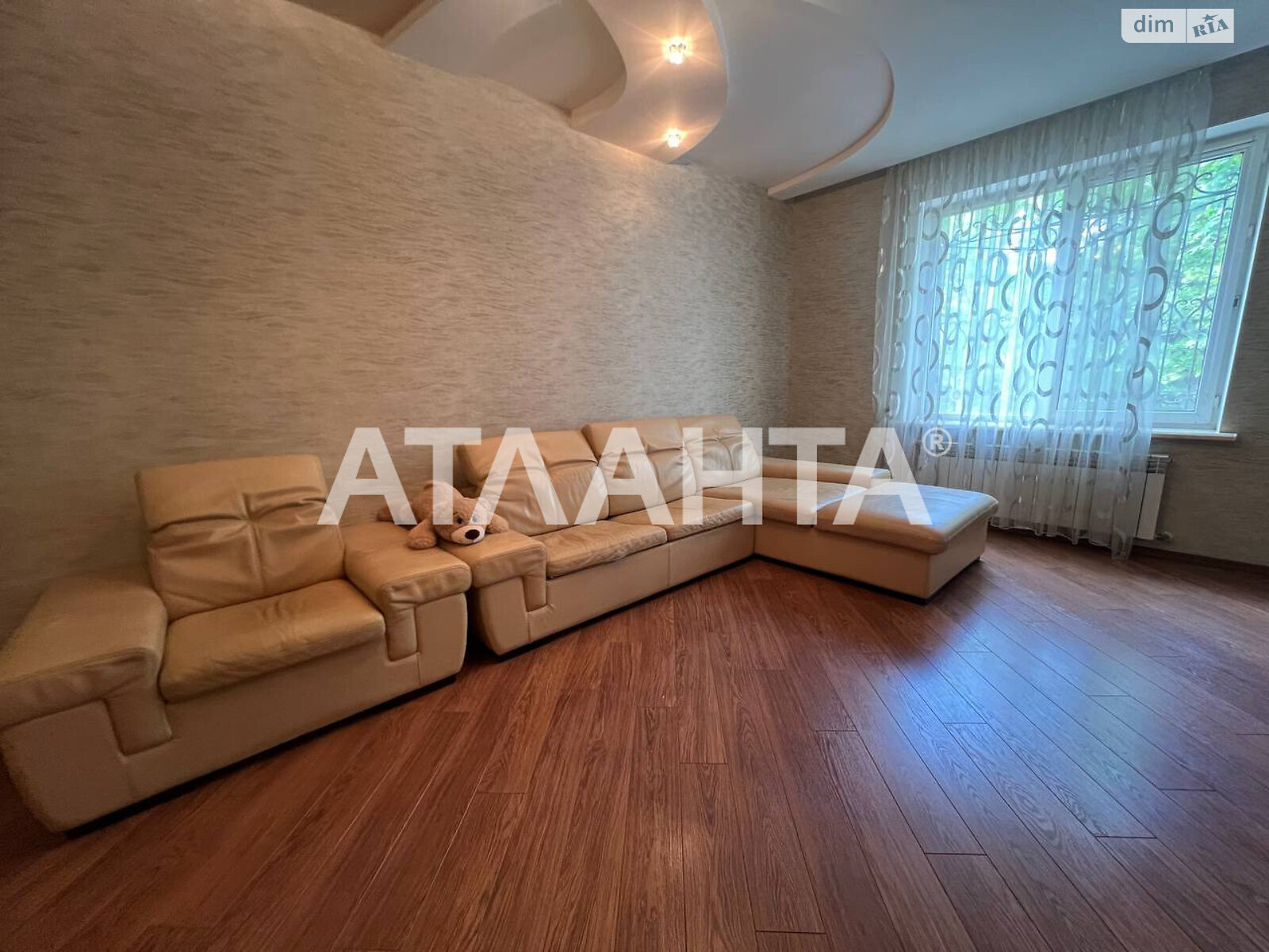 Продажа трехкомнатной квартиры в Одессе, на дор. Фонтанская, район Приморский фото 1 Продажа трехкомнатной квартиры в Одессе, на дор. Фонтанская, район Приморский фото 1