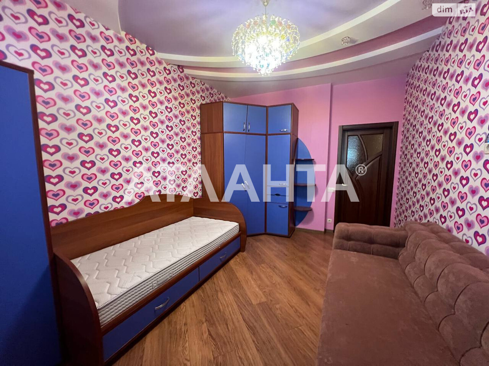 Продажа трехкомнатной квартиры в Одессе, на дор. Фонтанская, район Приморский фото 1 Продажа трехкомнатной квартиры в Одессе, на дор. Фонтанская, район Приморский фото 1