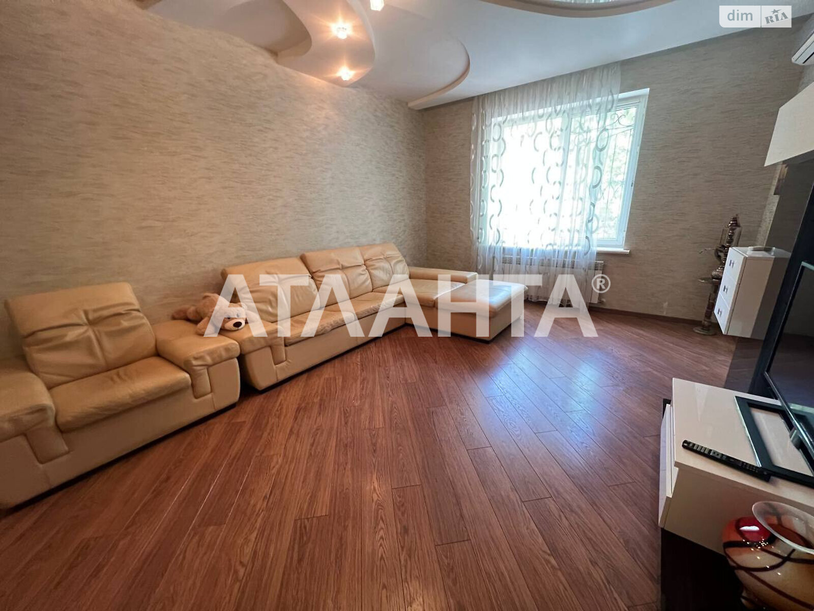 Продажа трехкомнатной квартиры в Одессе, на дор. Фонтанская, район Приморский фото 1 Продажа трехкомнатной квартиры в Одессе, на дор. Фонтанская, район Приморский фото 1