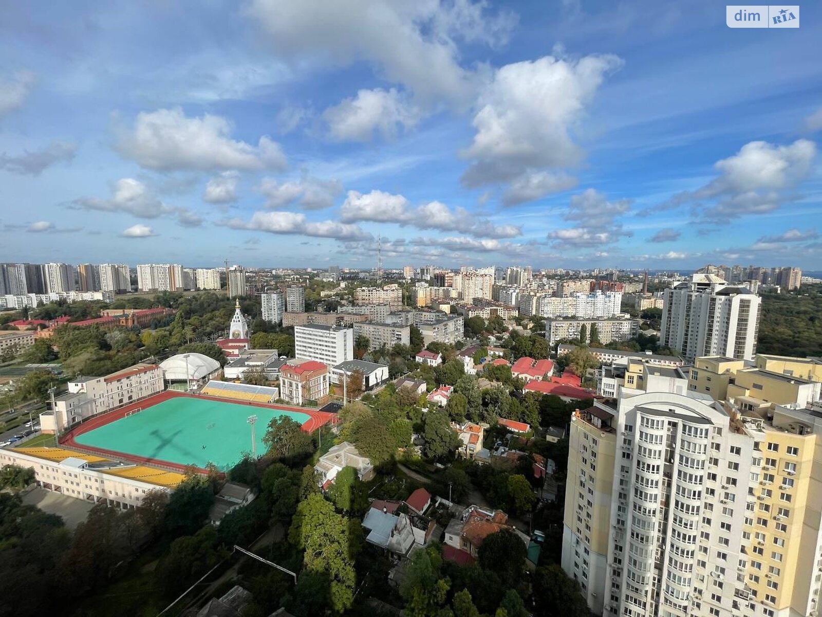 Продажа трехкомнатной квартиры в Одессе, на дор. Фонтанская 25 корпус 1, район Приморский фото 1 Продажа трехкомнатной квартиры в Одессе, на дор. Фонтанская 25 корпус 1, район Приморский фото 1