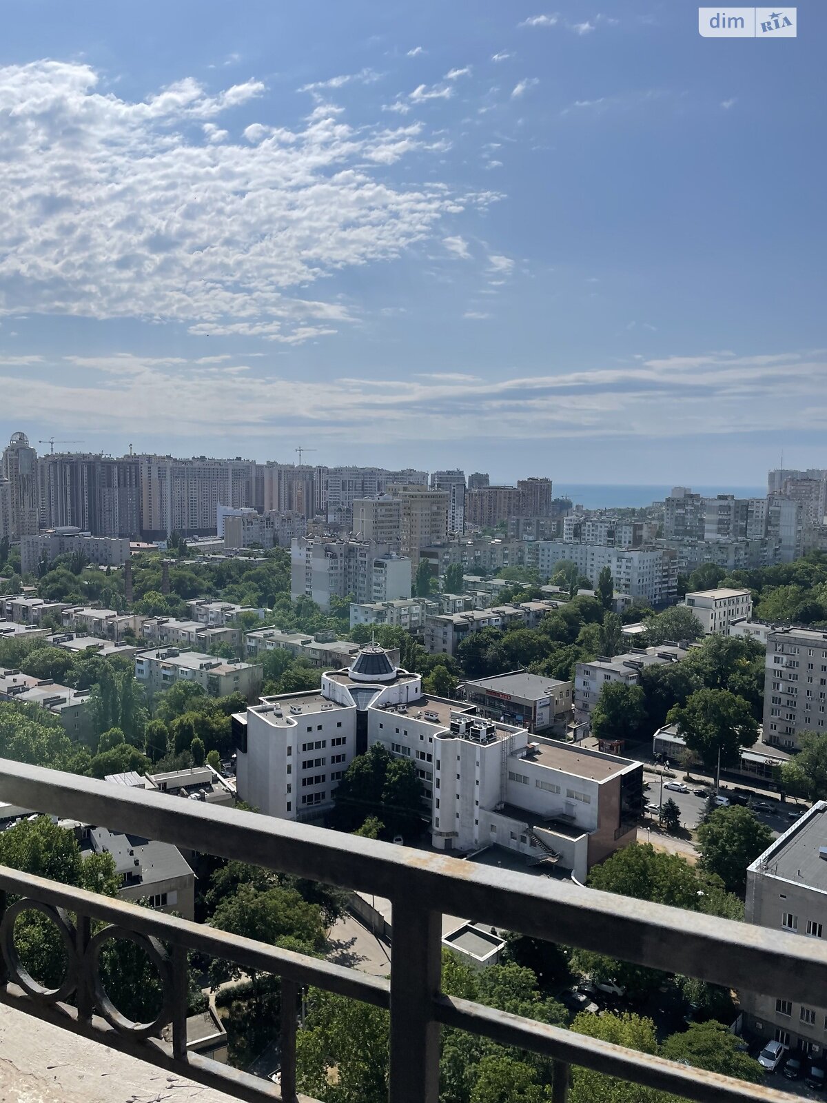Продажа трехкомнатной квартиры в Одессе, на дор. Фонтанская 25 корпус 1, район Приморский фото 1 Продажа трехкомнатной квартиры в Одессе, на дор. Фонтанская 25 корпус 1, район Приморский фото 1