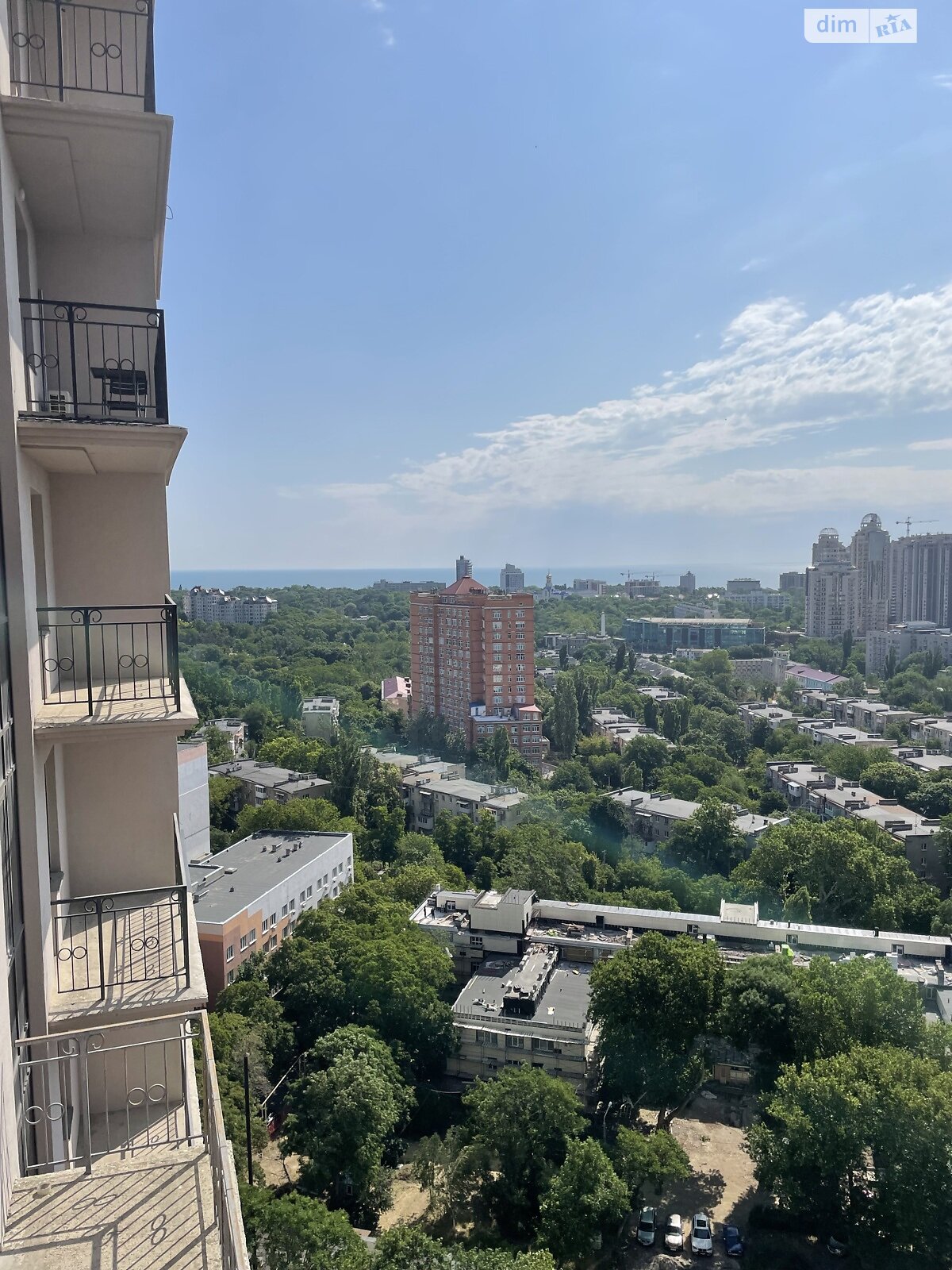 Продажа трехкомнатной квартиры в Одессе, на дор. Фонтанская 25 корпус 1, район Приморский фото 1 Продажа трехкомнатной квартиры в Одессе, на дор. Фонтанская 25 корпус 1, район Приморский фото 1