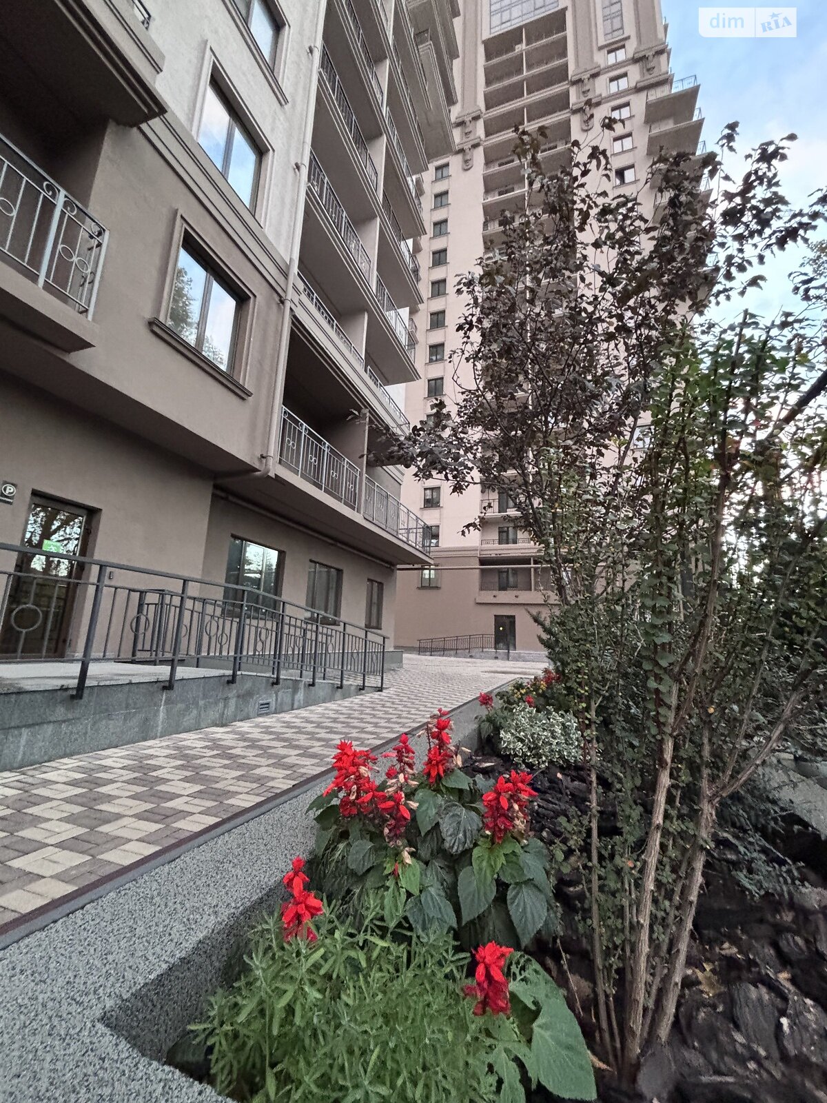 Продаж однокімнатної квартири в Одесі, на дор. Фонтанська 25Ж, район Приморський фото 1