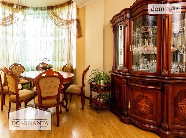 Продажа пятикомнатной квартиры в Одессе, на бул. Французский район Приморский фото 1 Продажа пятикомнатной квартиры в Одессе, на бул. Французский район Приморский фото 1