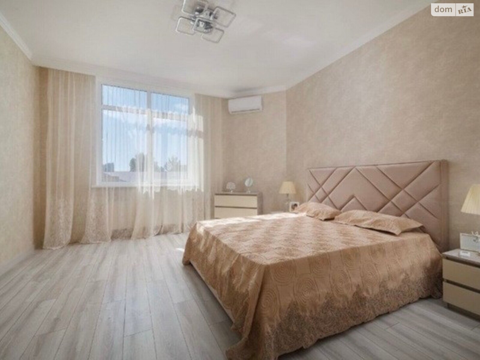 Продаж двокімнатної квартири в Одесі, на бул. Французький 26, район Приморський фото 1