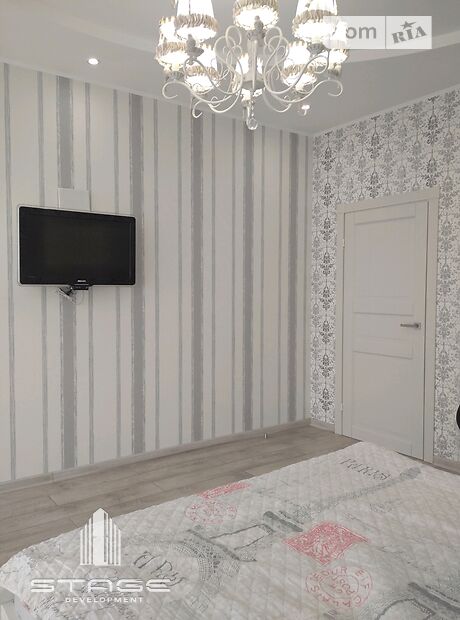 Продажа однокомнатной квартиры в Одессе, на бул. Французский 60 район Приморский фото 1 Продажа однокомнатной квартиры в Одессе, на бул. Французский 60 район Приморский фото 1