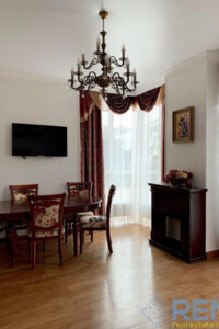 Продажа двухкомнатной квартиры в Одессе, на бул. Французский, район Приморский фото 2