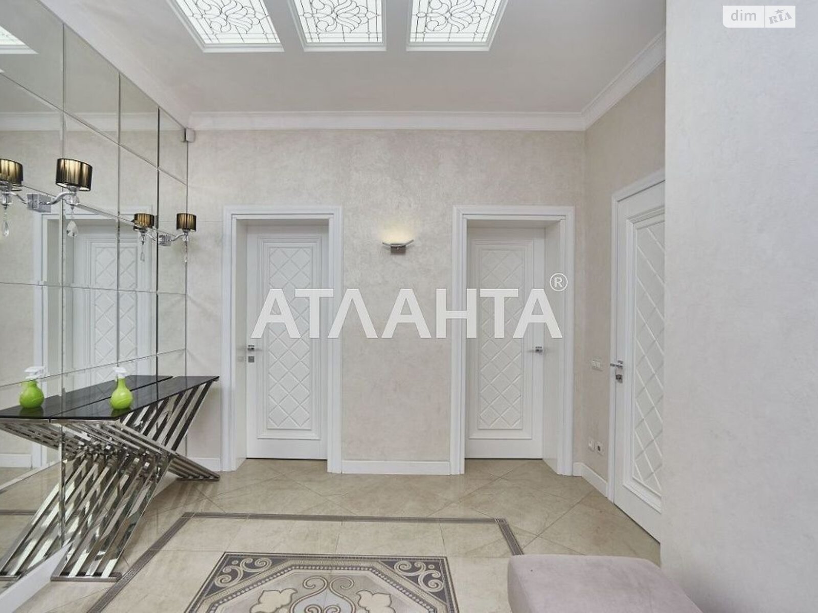 Продажа трехкомнатной квартиры в Одессе, на бул. Французский 60Б, район Аркадия фото 1