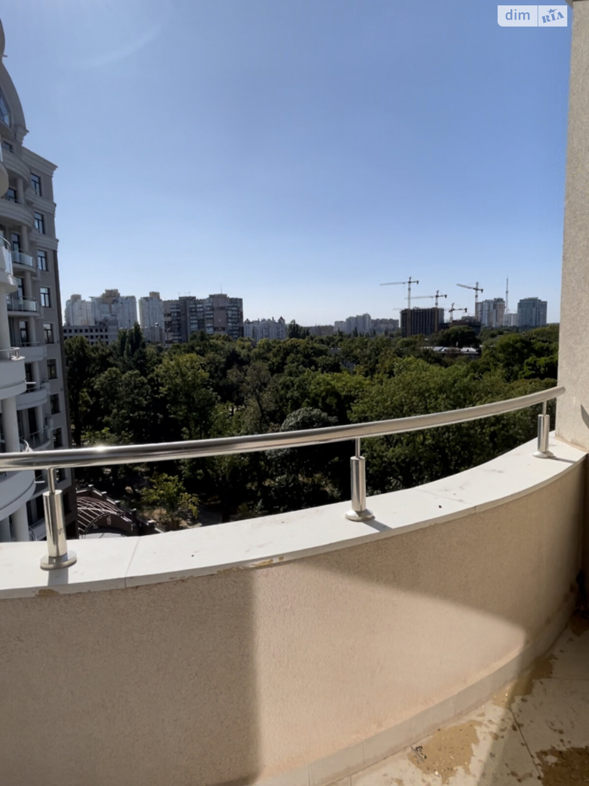 Продаж трикімнатної квартири в Одесі, на бул. Французький, район Приморський фото 1 Продаж трикімнатної квартири в Одесі, на бул. Французький, район Приморський фото 1