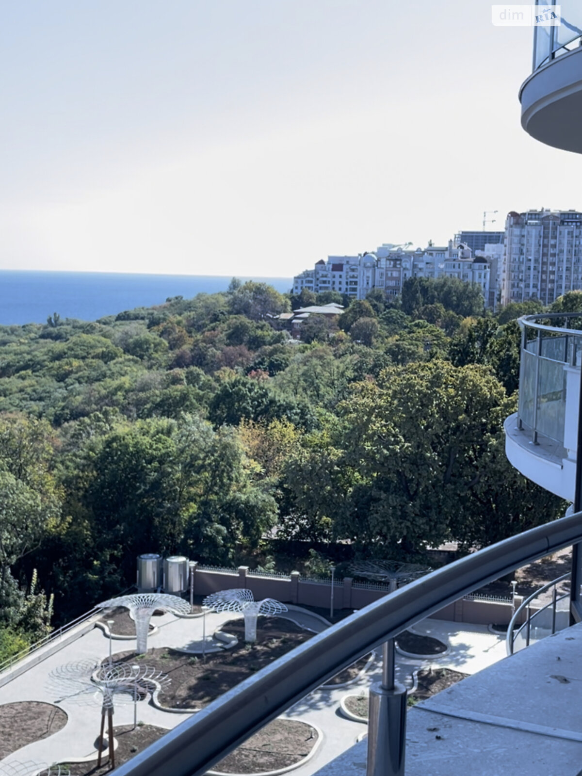 Продаж трикімнатної квартири в Одесі, на бул. Французький, район Приморський фото 1 Продаж трикімнатної квартири в Одесі, на бул. Французький, район Приморський фото 1