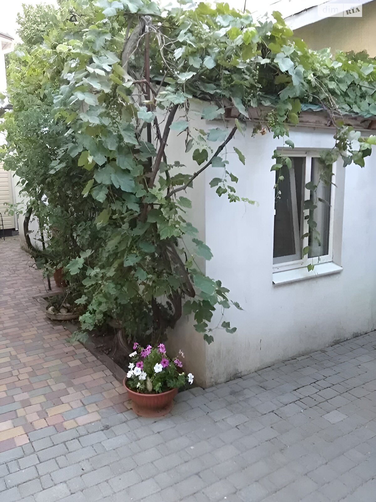 Продажа однокомнатной квартиры в Одессе, на бул. Французский 47, район Приморский фото 1 Продажа однокомнатной квартиры в Одессе, на бул. Французский 47, район Приморский фото 1