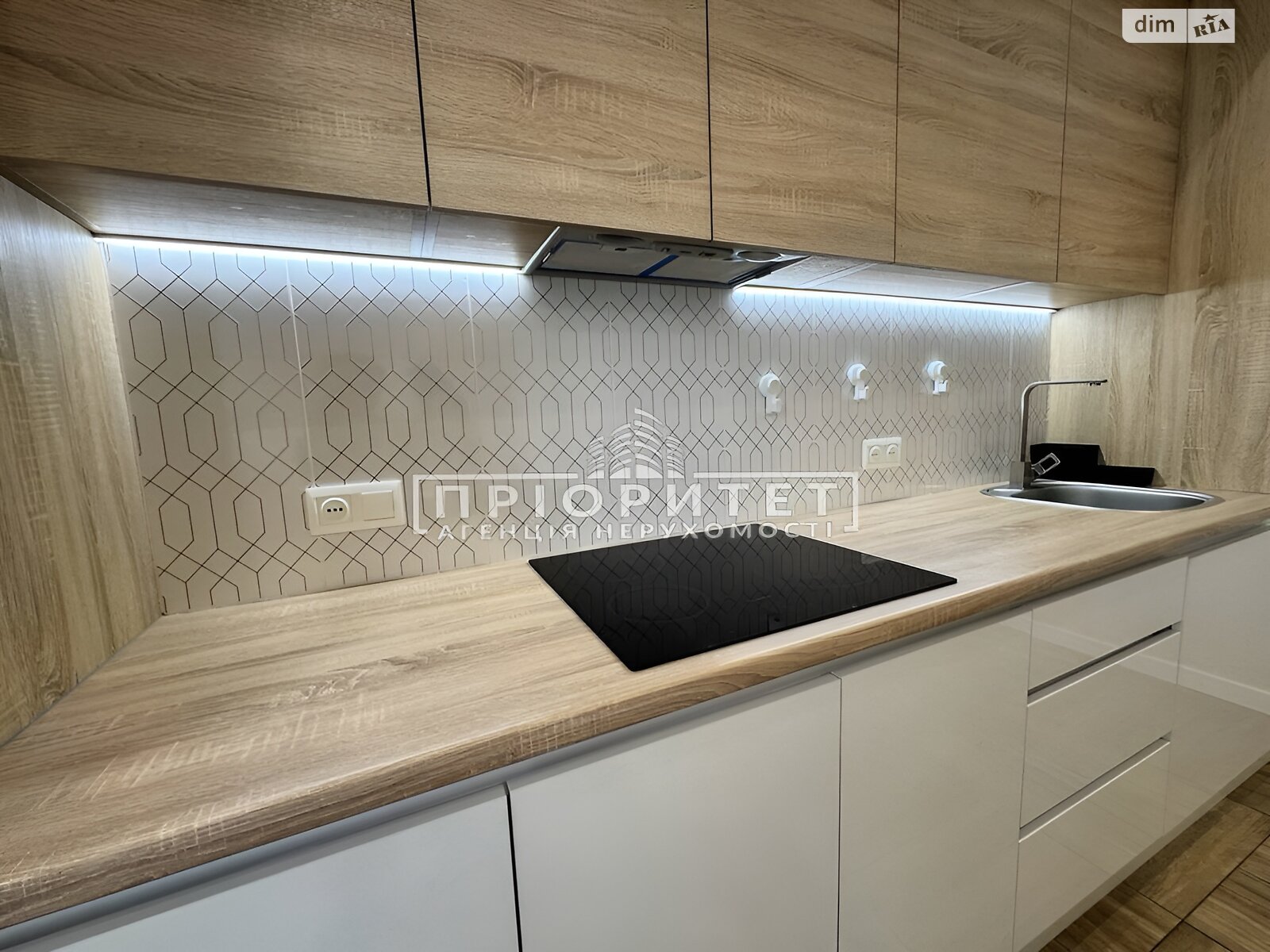 Продажа однокомнатной квартиры в Одессе, на бул. Французский, район Приморский фото 1 Продажа однокомнатной квартиры в Одессе, на бул. Французский, район Приморский фото 1