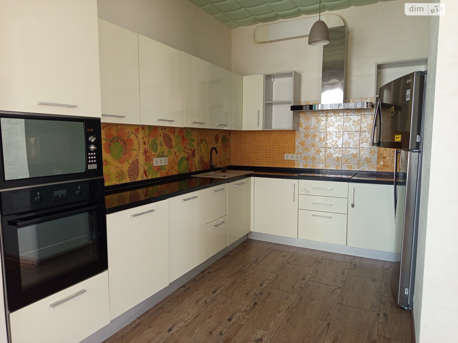 Продажа однокомнатной квартиры в Одессе, на бул. Французский, район Приморский фото 1 Продажа однокомнатной квартиры в Одессе, на бул. Французский, район Приморский фото 1