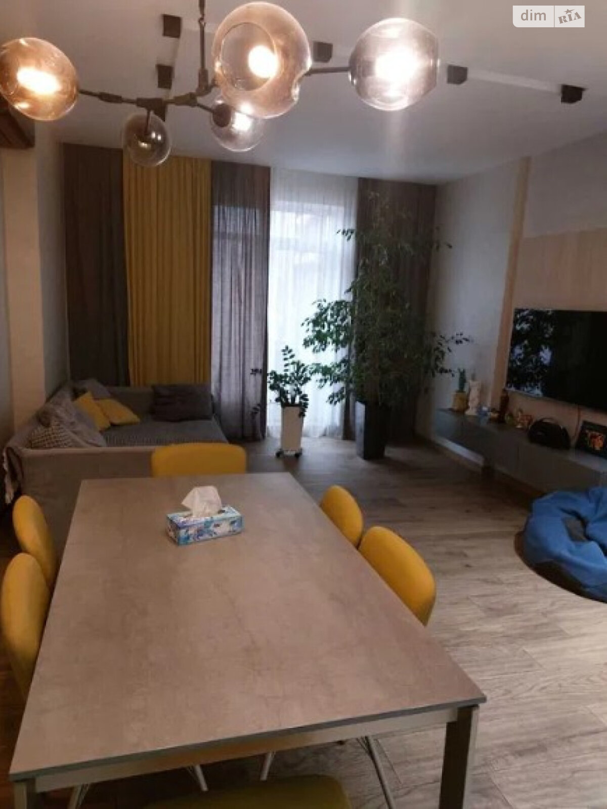 Продаж трикімнатної квартири в Одесі, на бул. Французький, район Приморський фото 1 Продаж трикімнатної квартири в Одесі, на бул. Французький, район Приморський фото 1