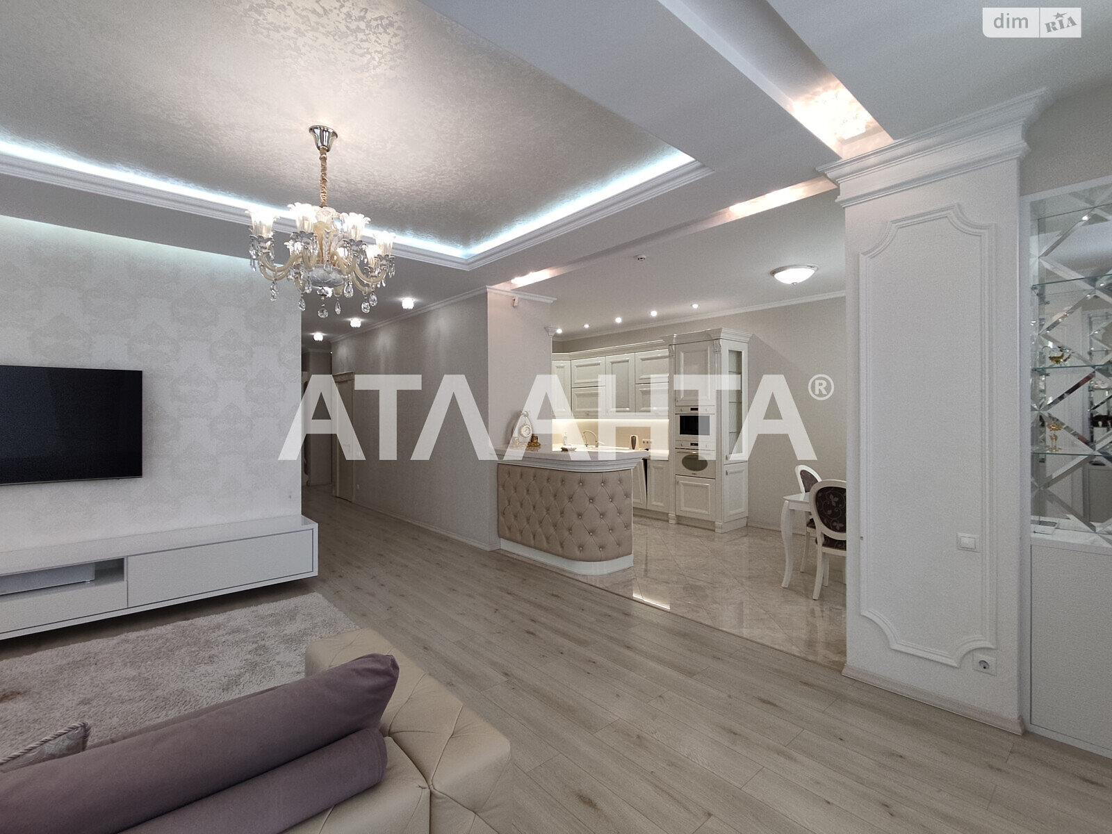 Продажа трехкомнатной квартиры в Одессе, на бул. Французский 223, район Приморский фото 1 Продажа трехкомнатной квартиры в Одессе, на бул. Французский 223, район Приморский фото 1
