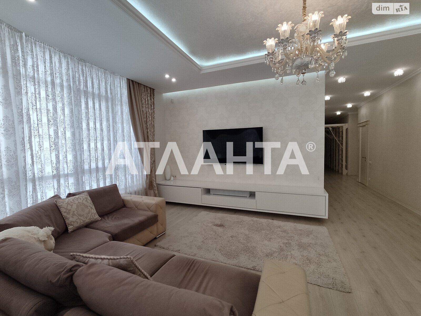 Продажа трехкомнатной квартиры в Одессе, на бул. Французский 223, район Приморский фото 1 Продажа трехкомнатной квартиры в Одессе, на бул. Французский 223, район Приморский фото 1