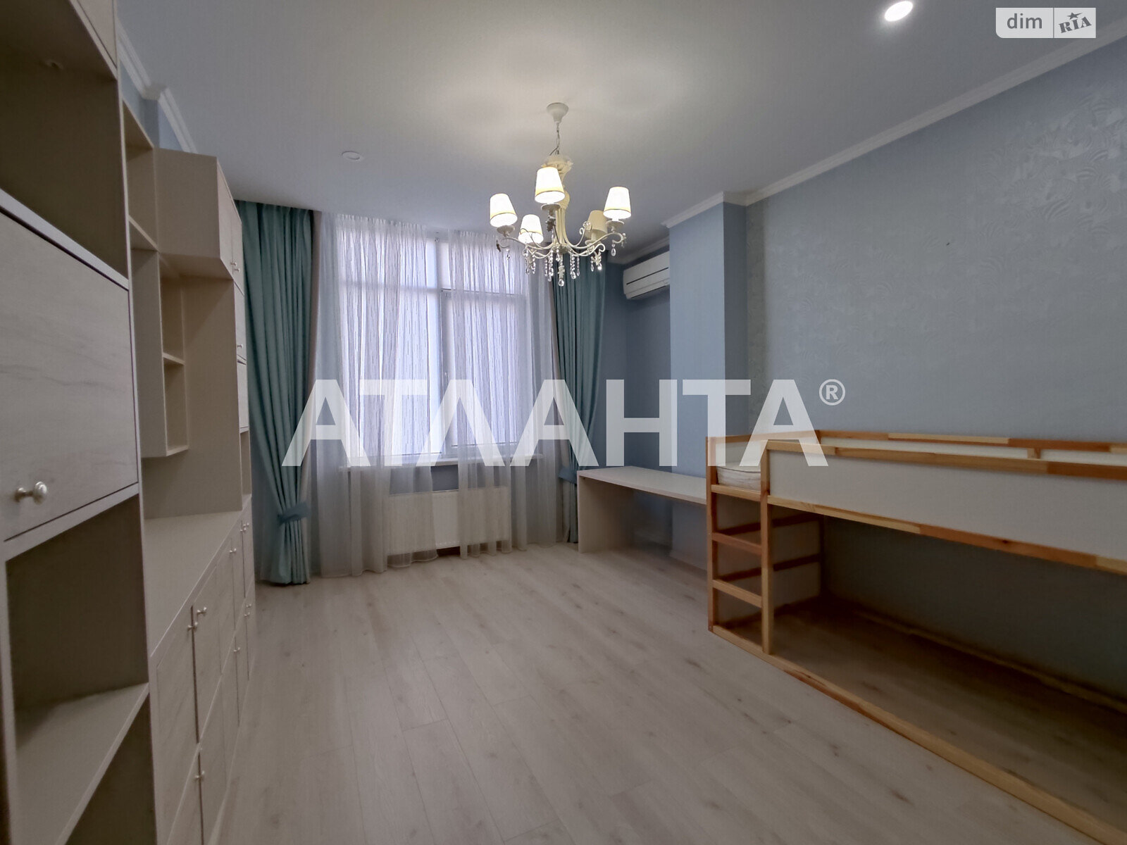 Продажа трехкомнатной квартиры в Одессе, на бул. Французский 223, район Приморский фото 1 Продажа трехкомнатной квартиры в Одессе, на бул. Французский 223, район Приморский фото 1