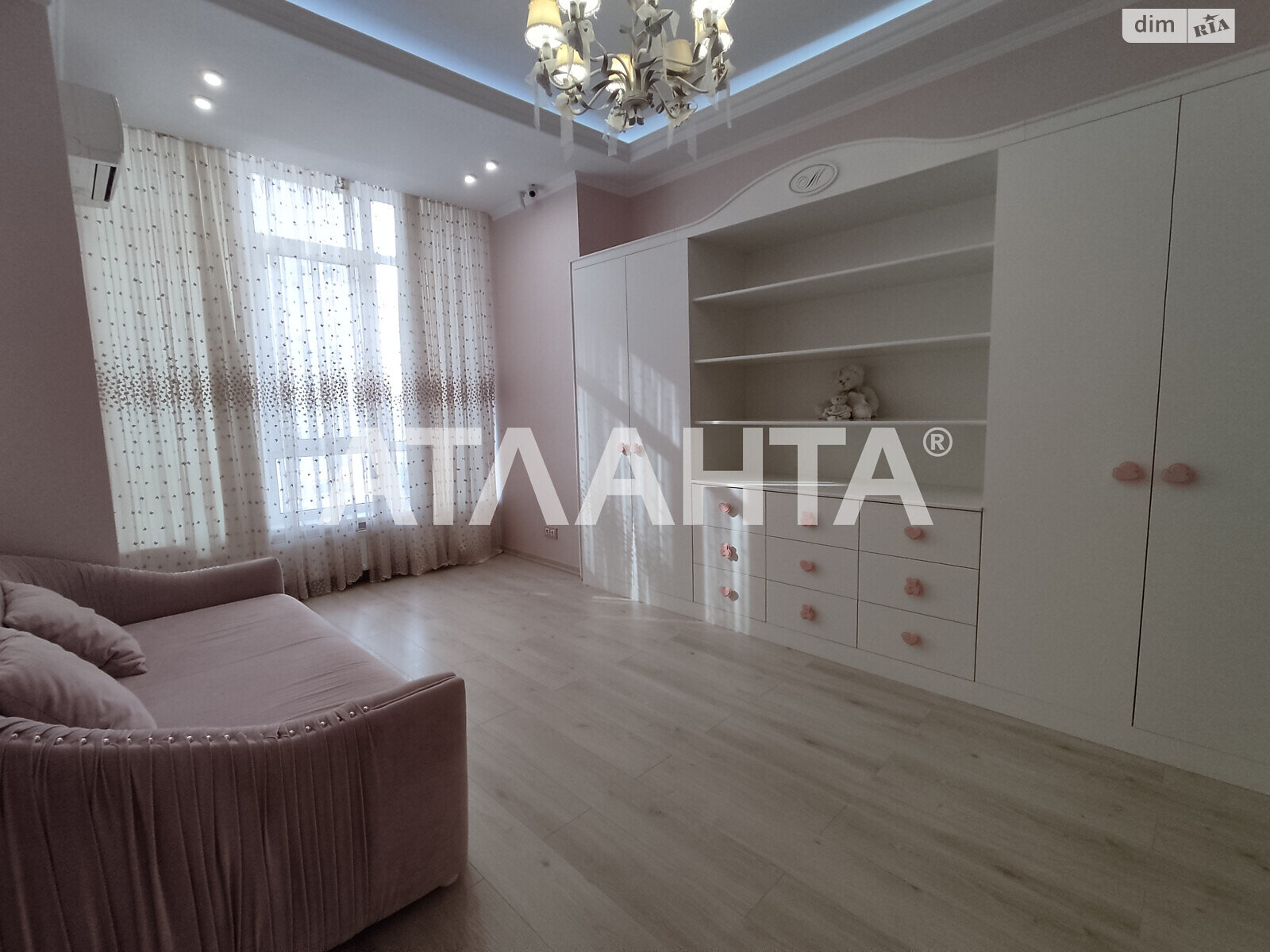 Продажа трехкомнатной квартиры в Одессе, на бул. Французский 223, район Приморский фото 1 Продажа трехкомнатной квартиры в Одессе, на бул. Французский 223, район Приморский фото 1
