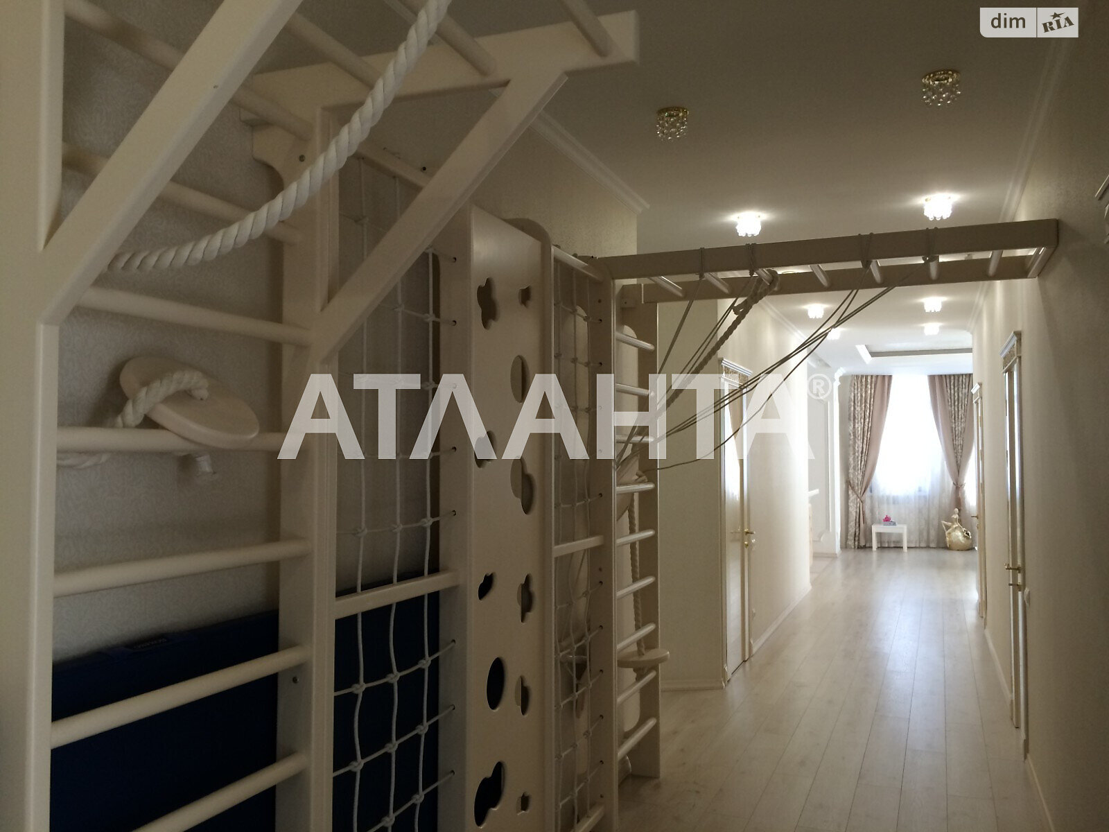 Продажа трехкомнатной квартиры в Одессе, на бул. Французский 223, район Приморский фото 1 Продажа трехкомнатной квартиры в Одессе, на бул. Французский 223, район Приморский фото 1