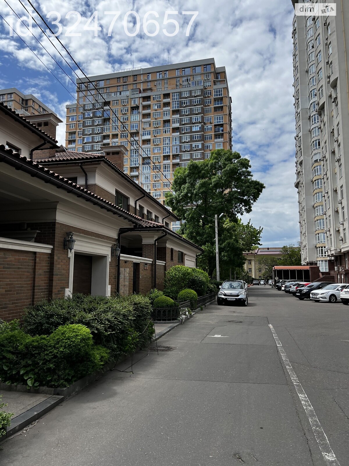 Продаж трикімнатної квартири в Одесі, на бул. Французький, район Приморський фото 1 Продаж трикімнатної квартири в Одесі, на бул. Французький, район Приморський фото 1