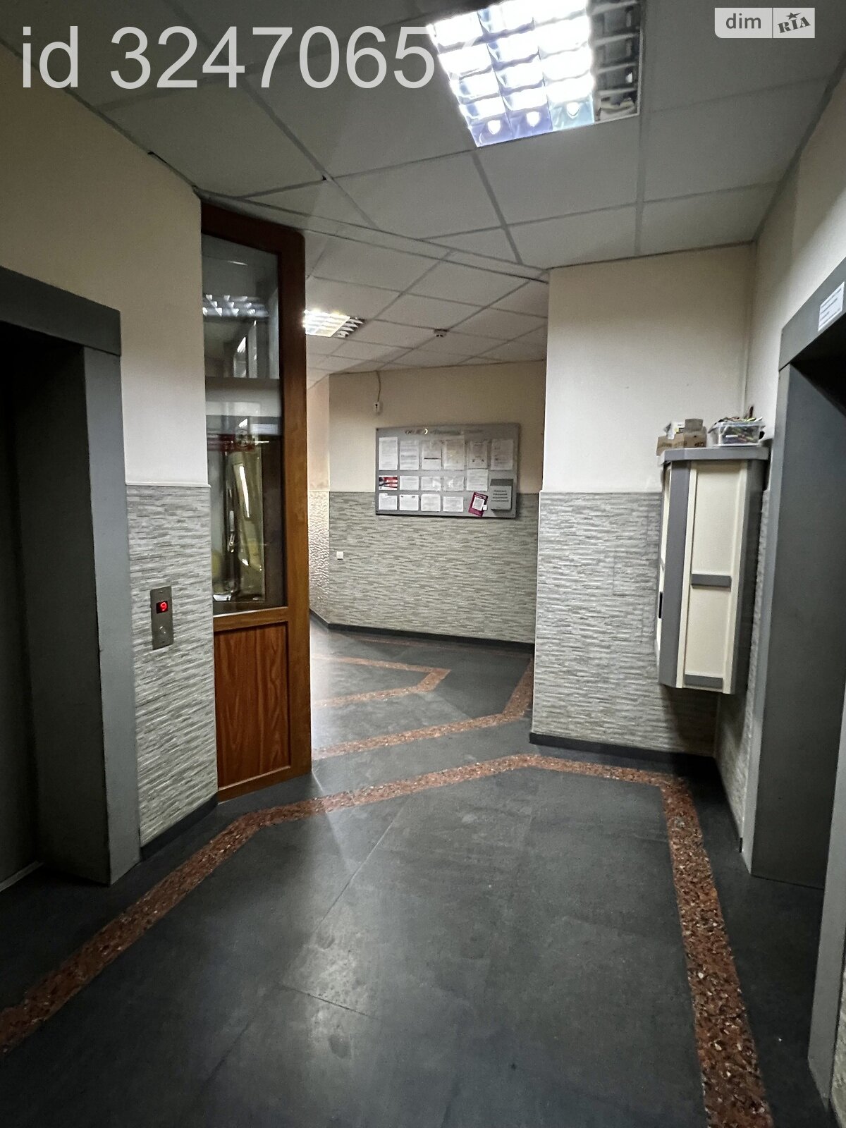 Продаж трикімнатної квартири в Одесі, на бул. Французький, район Приморський фото 1 Продаж трикімнатної квартири в Одесі, на бул. Французький, район Приморський фото 1